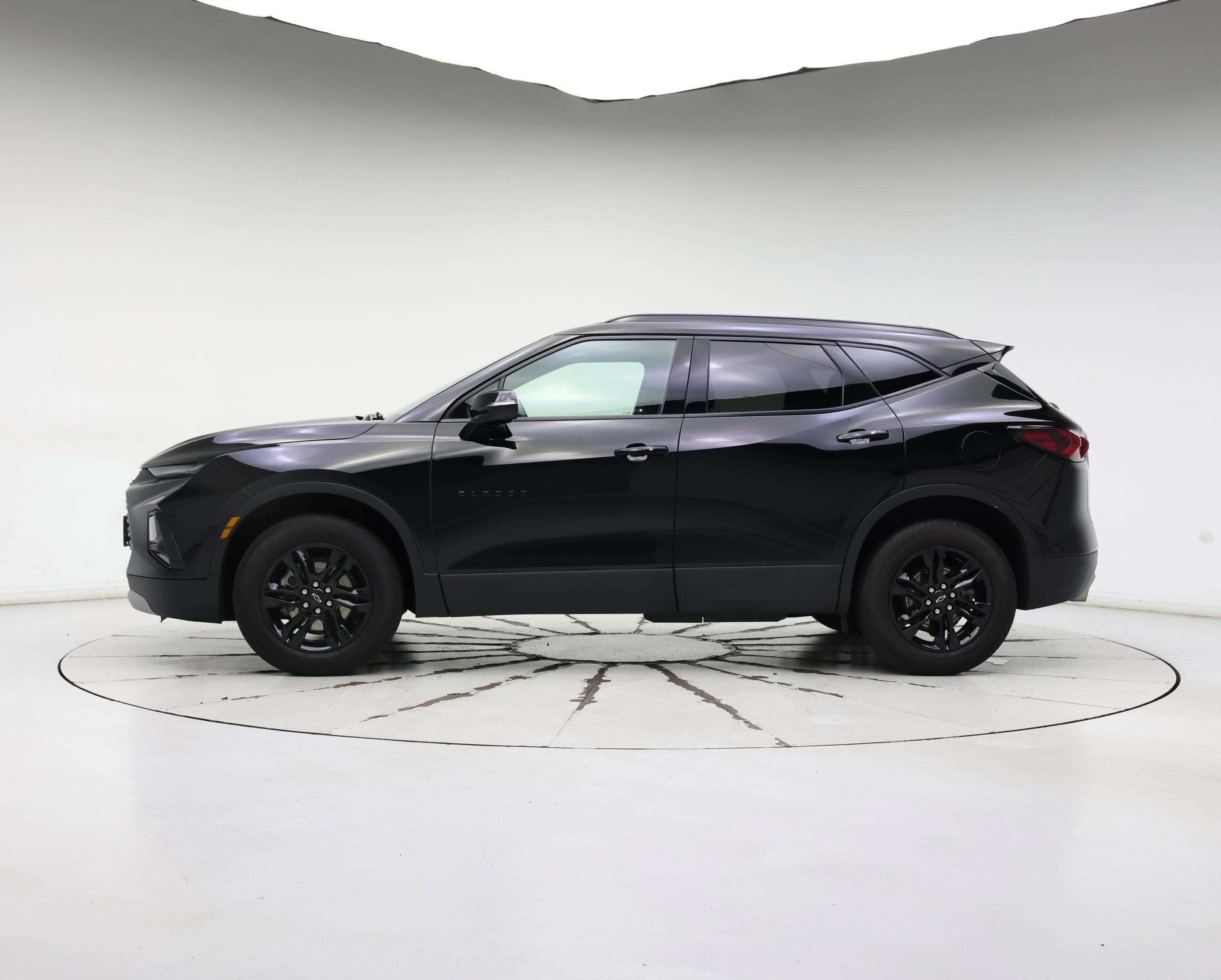 Thumbnail: 2022 Chevrolet Blazer - 3