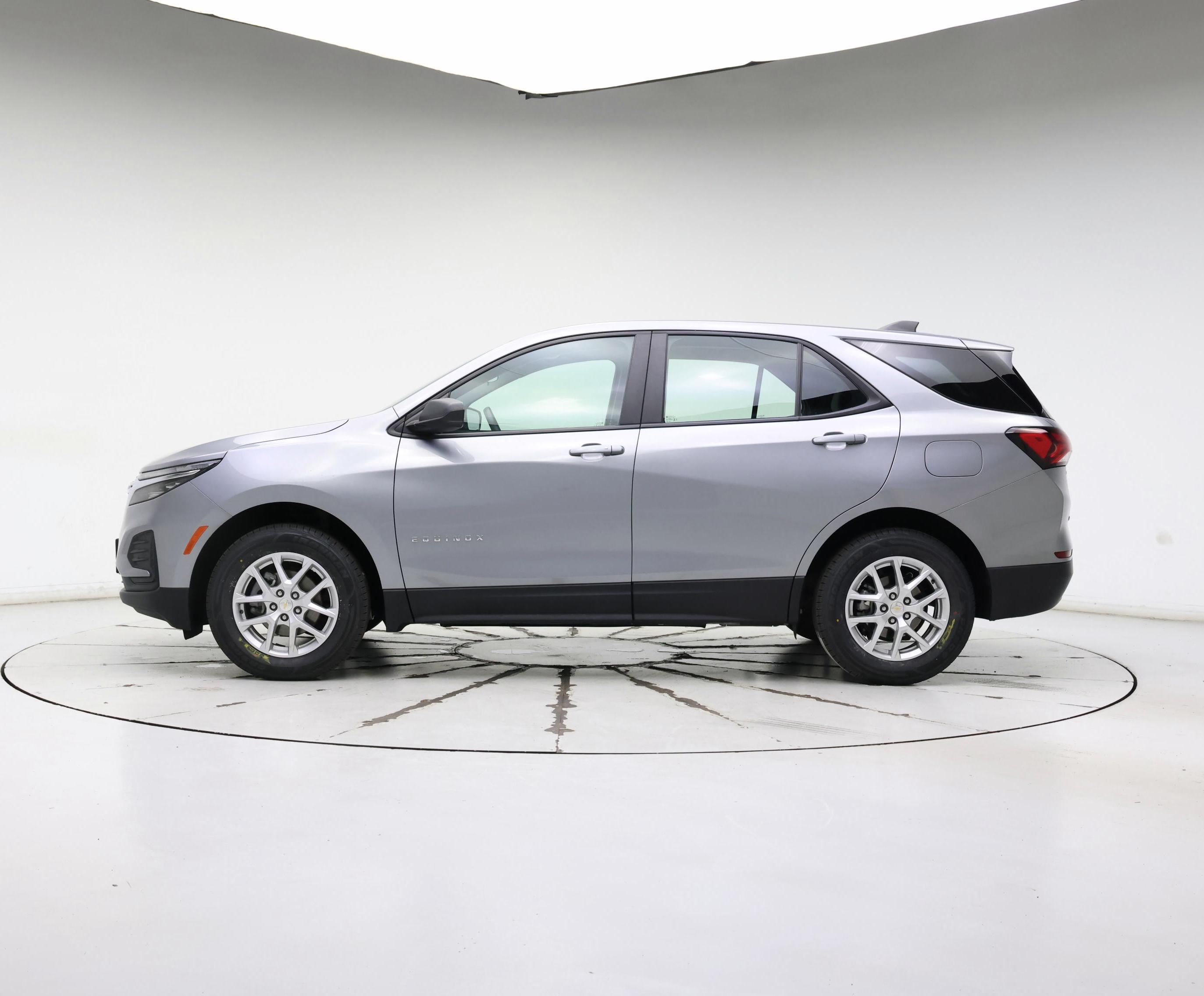 Thumbnail: 2023 Chevrolet Equinox - 3