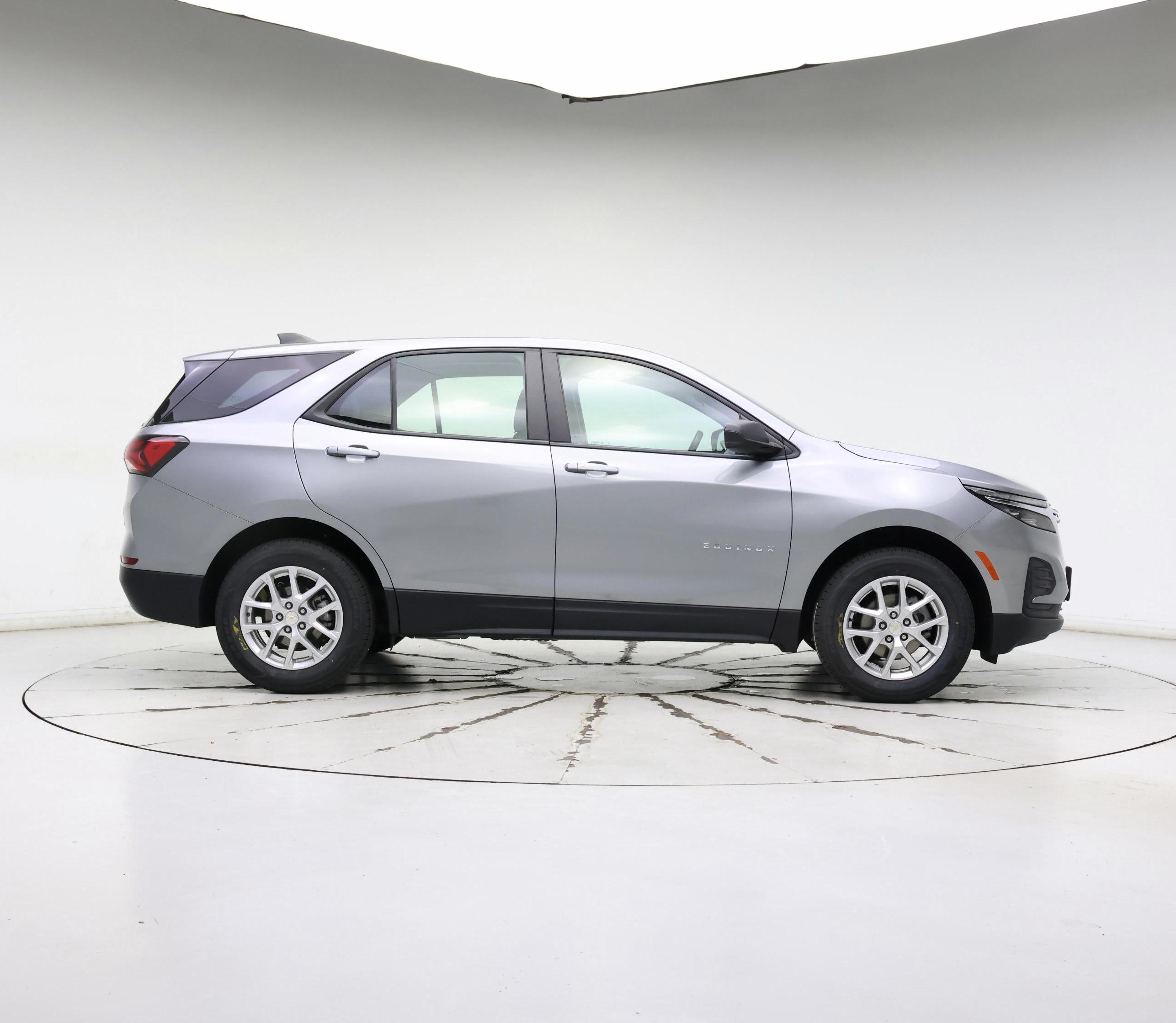 Thumbnail: 2023 Chevrolet Equinox - 7