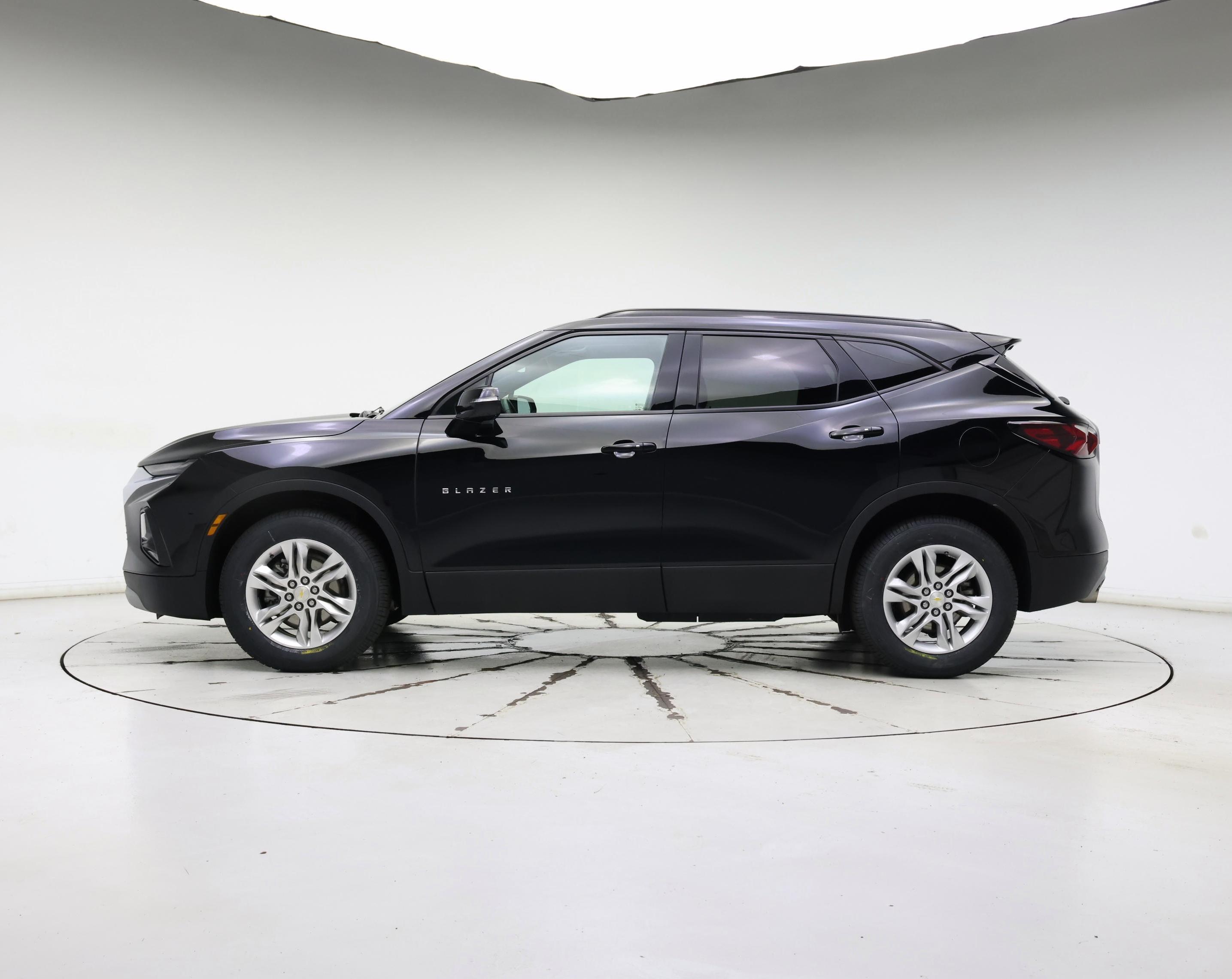 Thumbnail: 2022 Chevrolet Blazer - 3