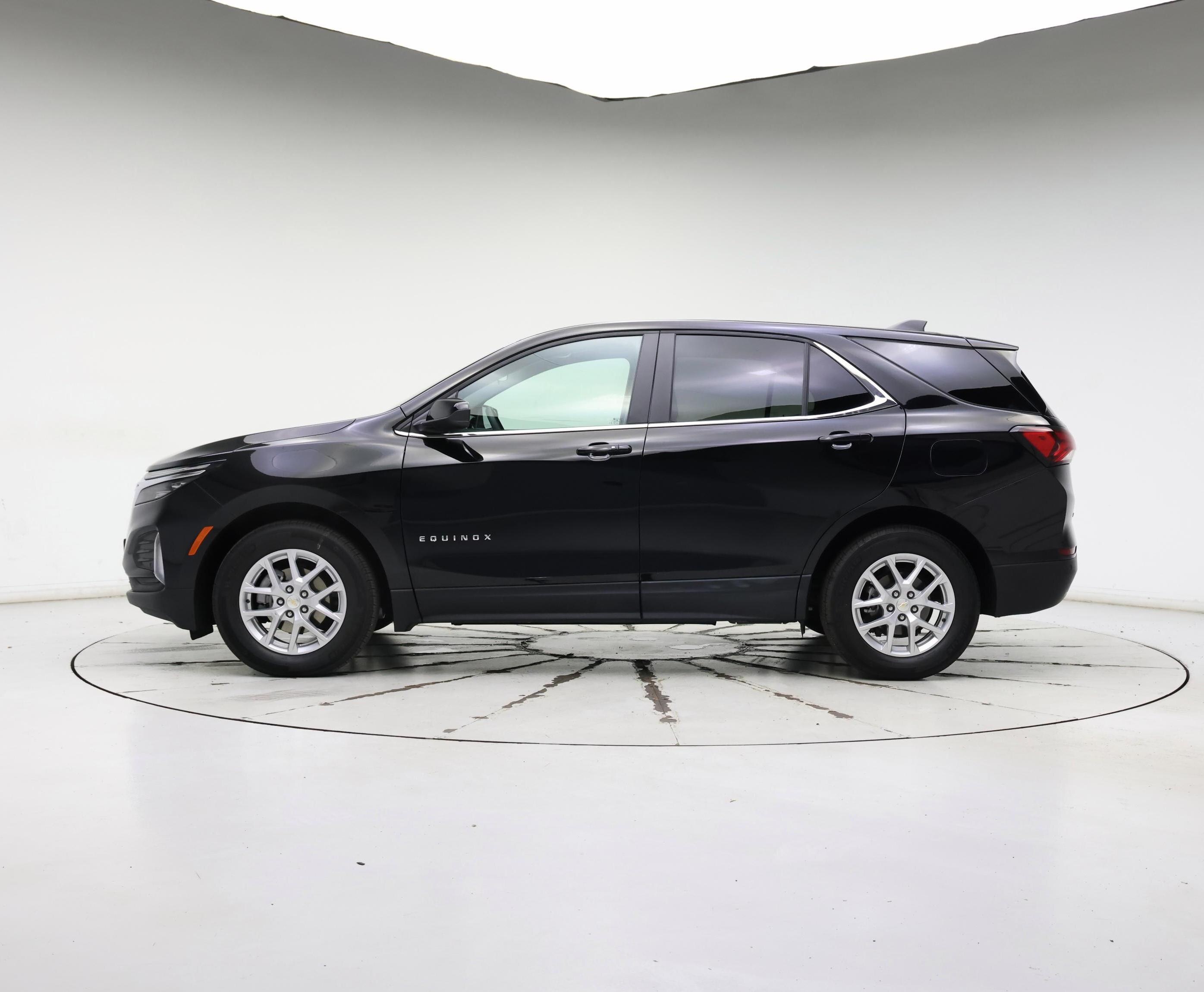 Thumbnail: 2024 Chevrolet Equinox - 3