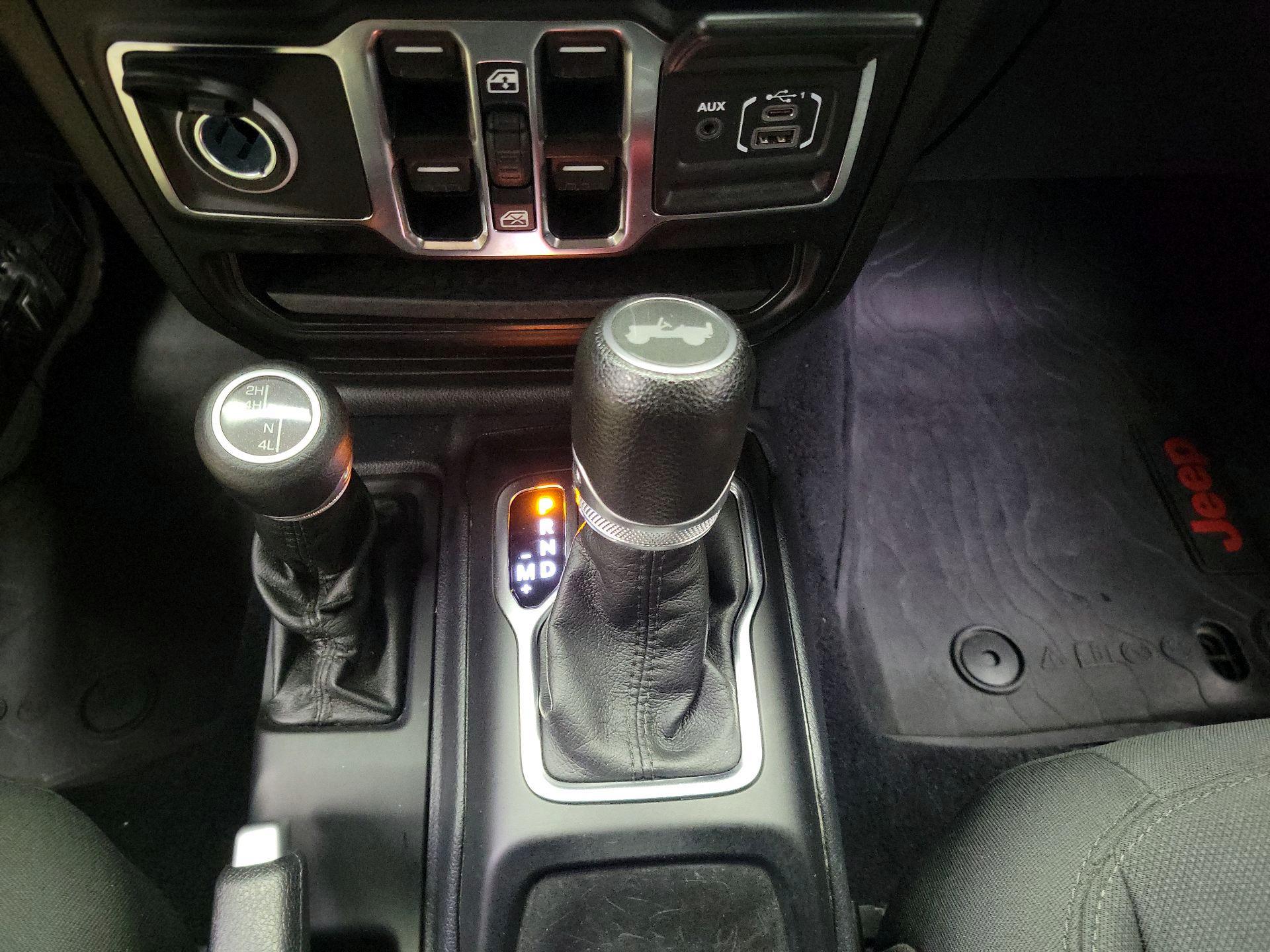 Thumbnail: 2021 Jeep Wrangler - 18
