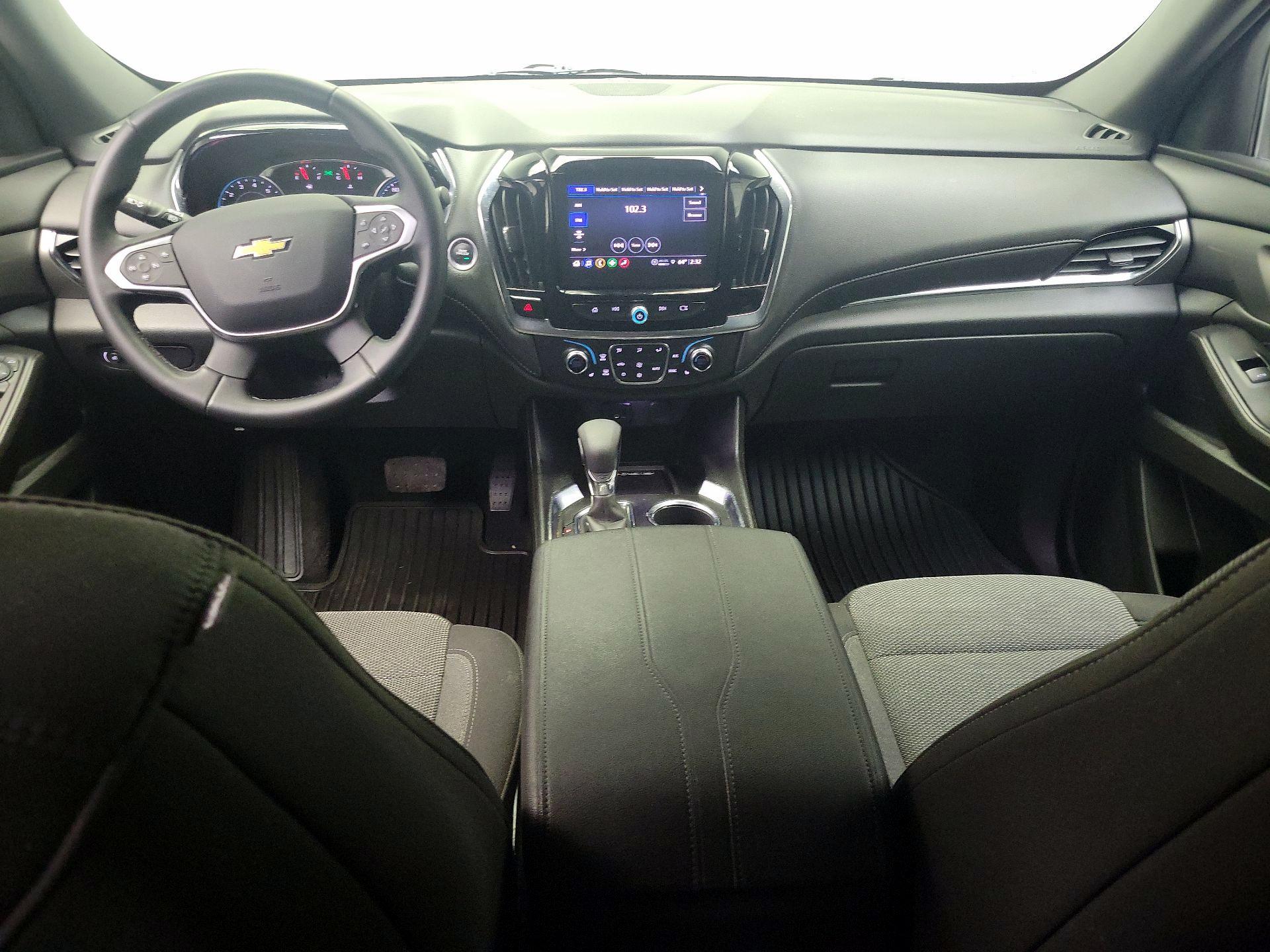 Thumbnail: 2023 Chevrolet Traverse - 9
