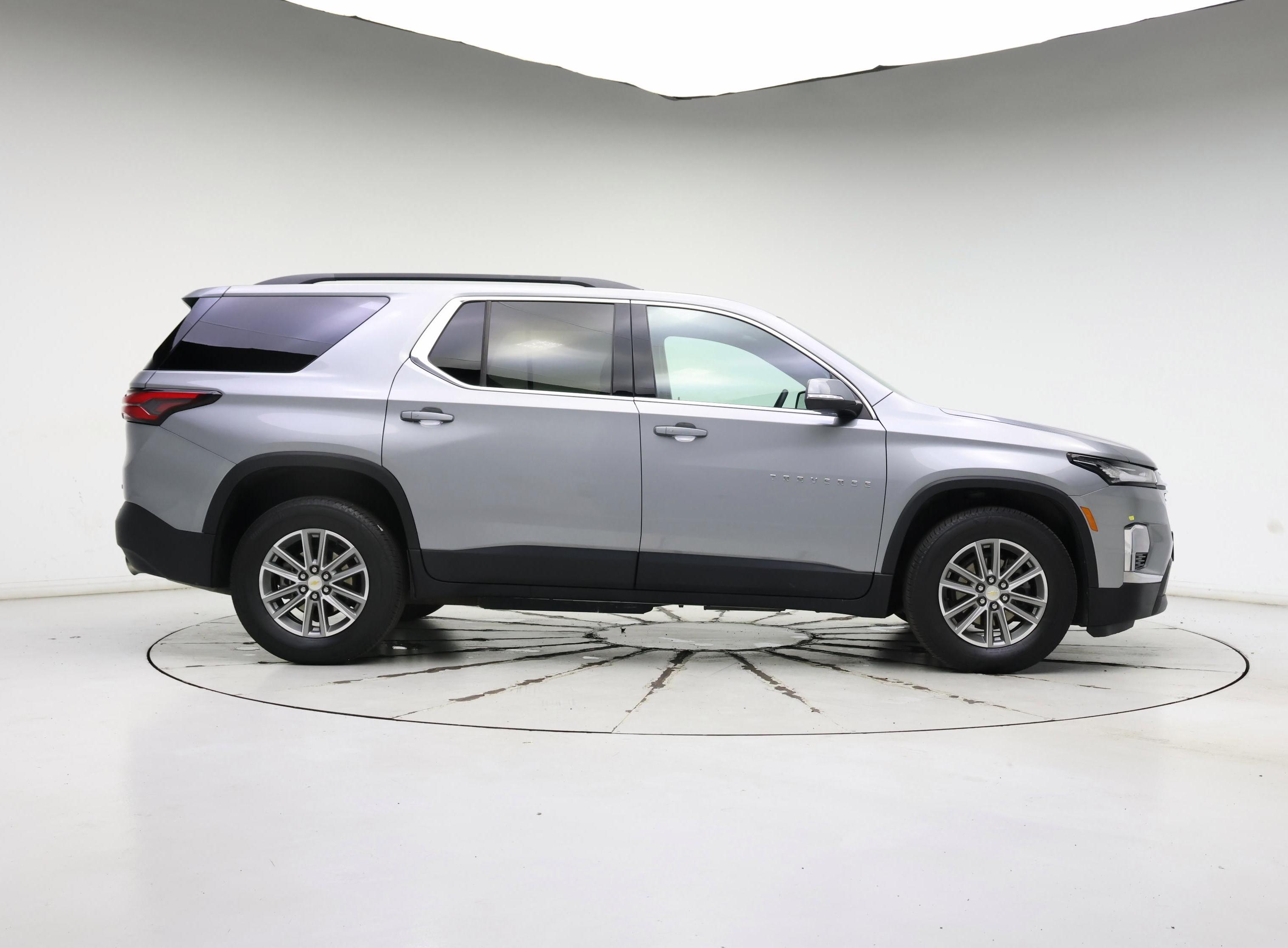 Thumbnail: 2023 Chevrolet Traverse - 7