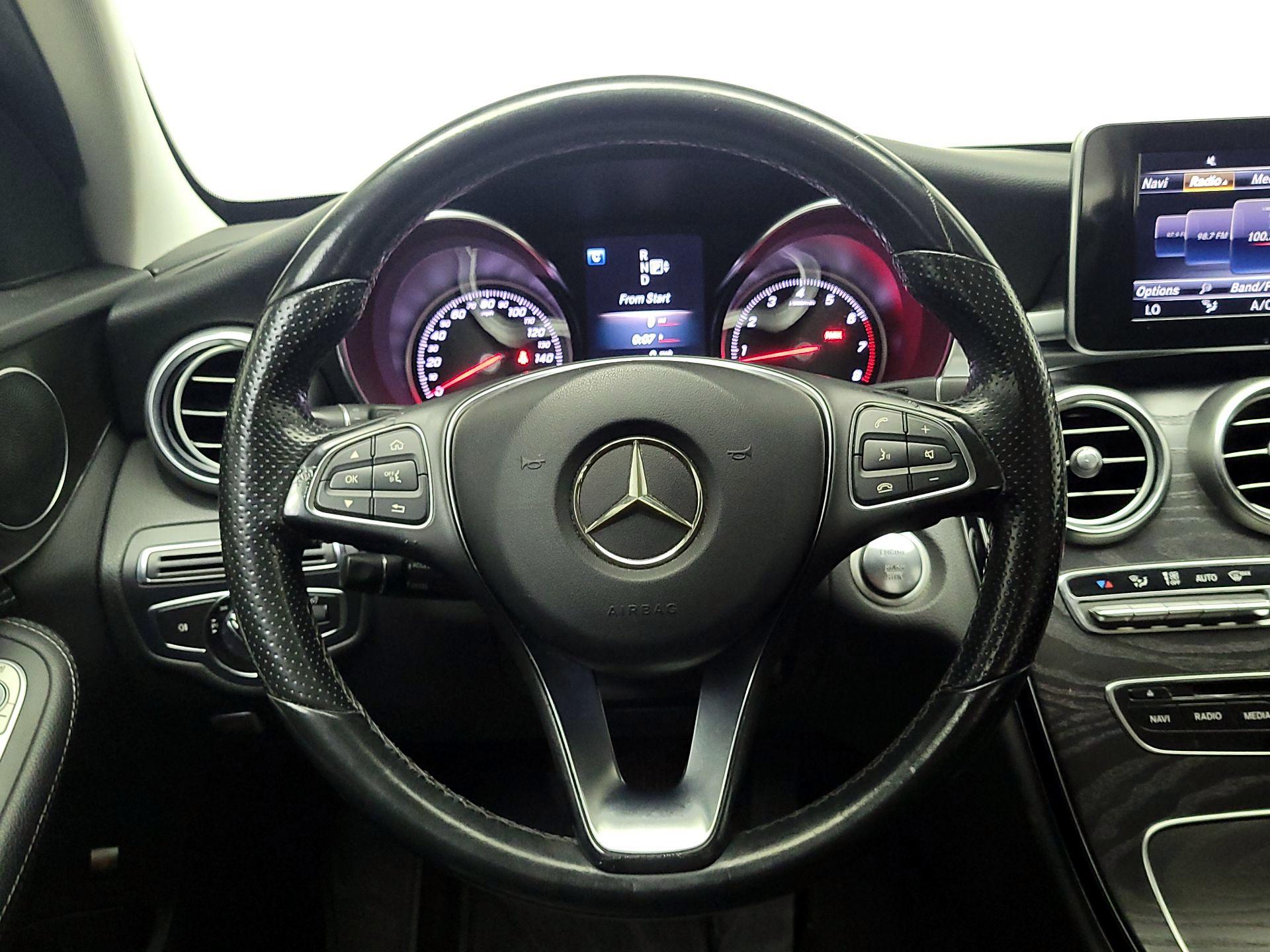 Thumbnail: 2015 Mercedes-Benz C-Class - 10