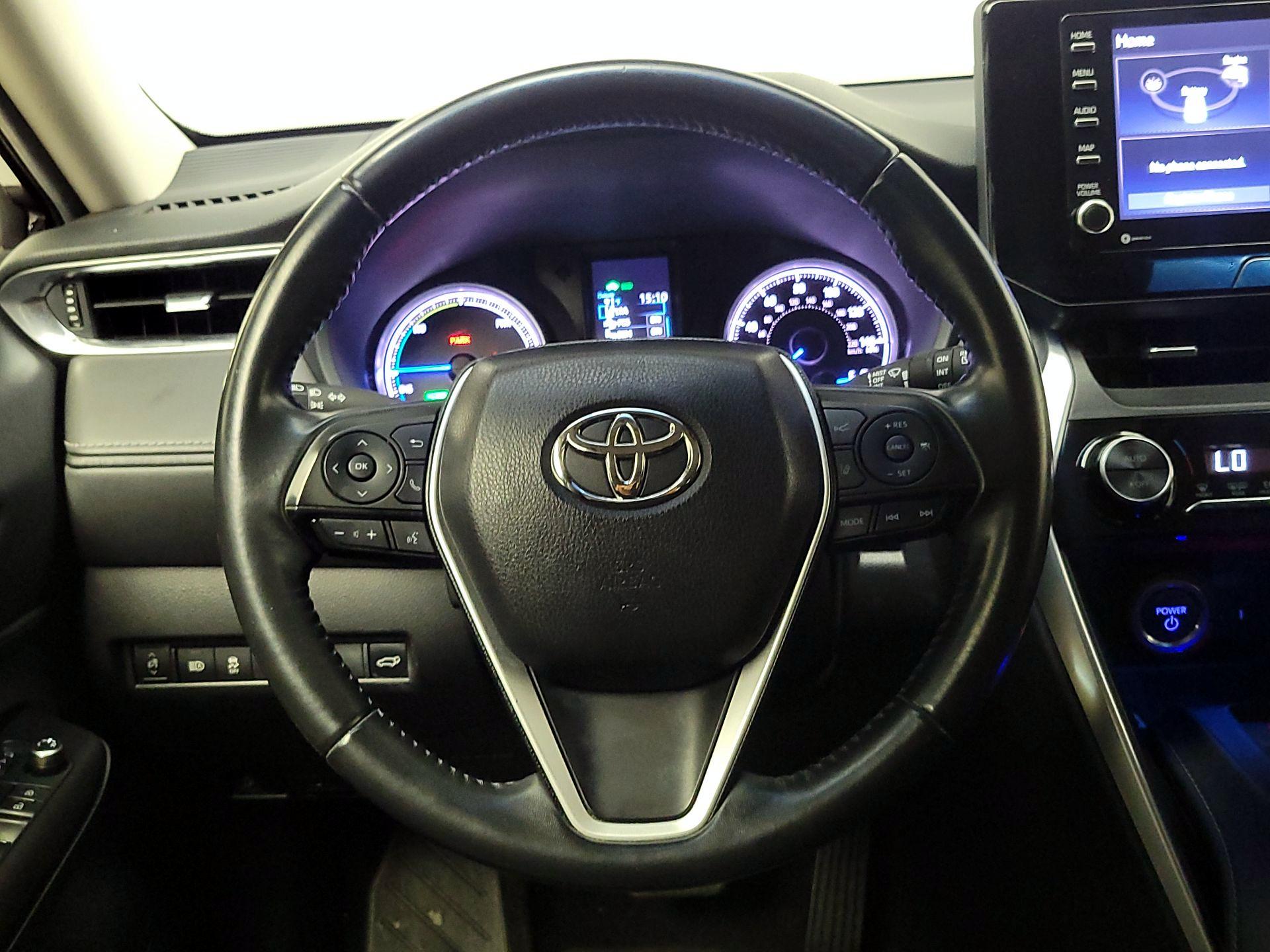 Thumbnail: 2022 Toyota Venza - 10