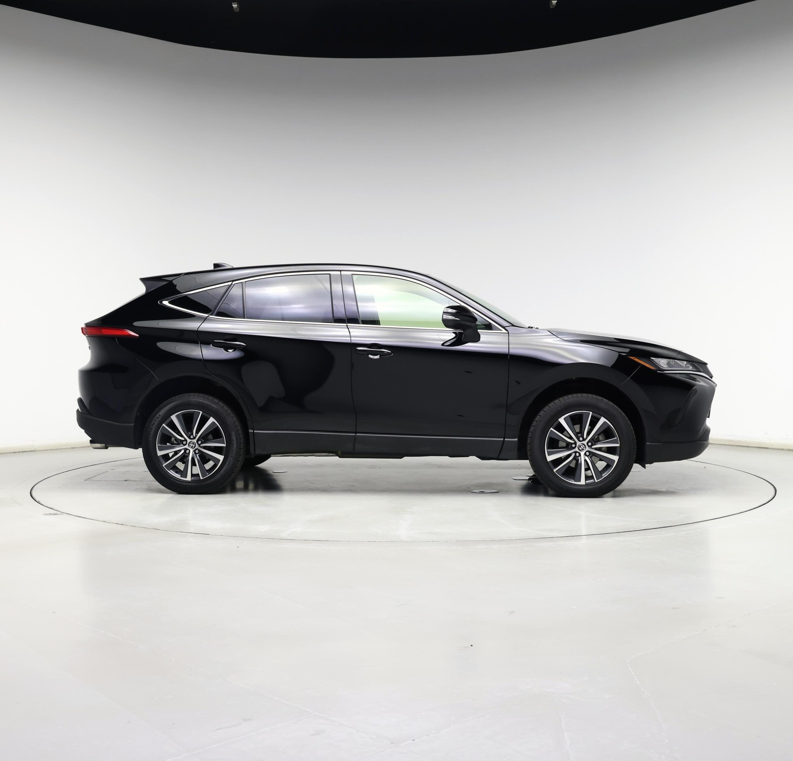 Thumbnail: 2022 Toyota Venza - 7