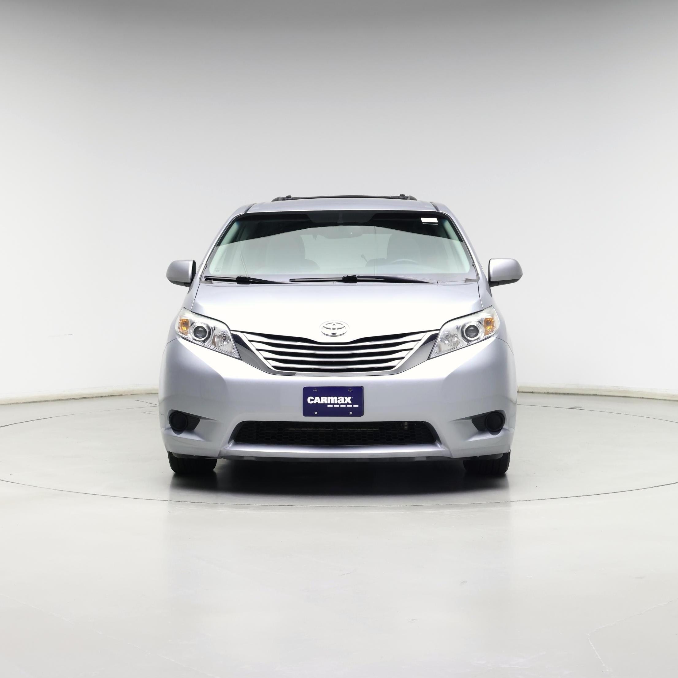 Thumbnail: 2016 Toyota Sienna - 5