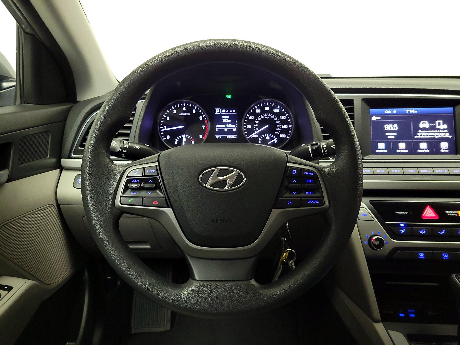 Thumbnail: 2018 Hyundai Elantra - 10