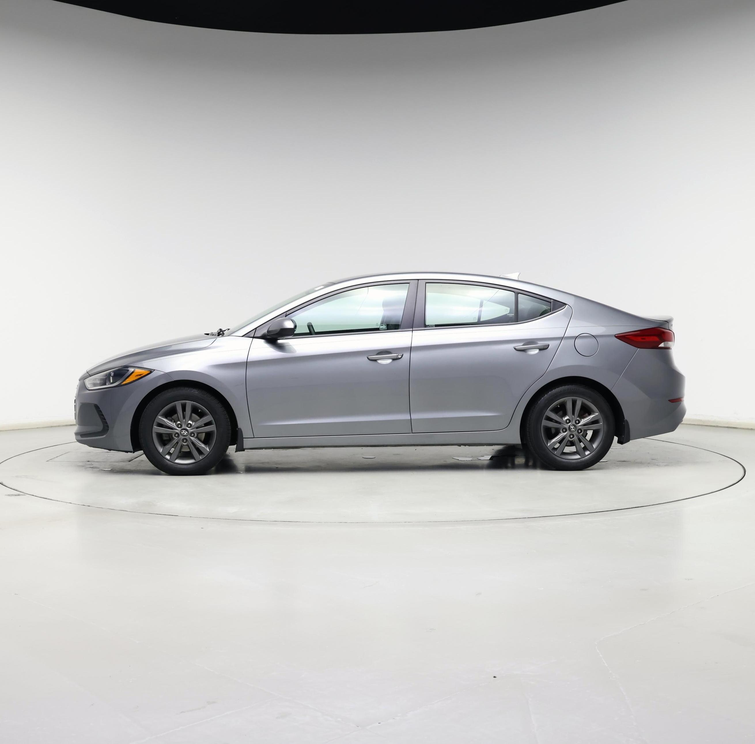 Thumbnail: 2018 Hyundai Elantra - 3