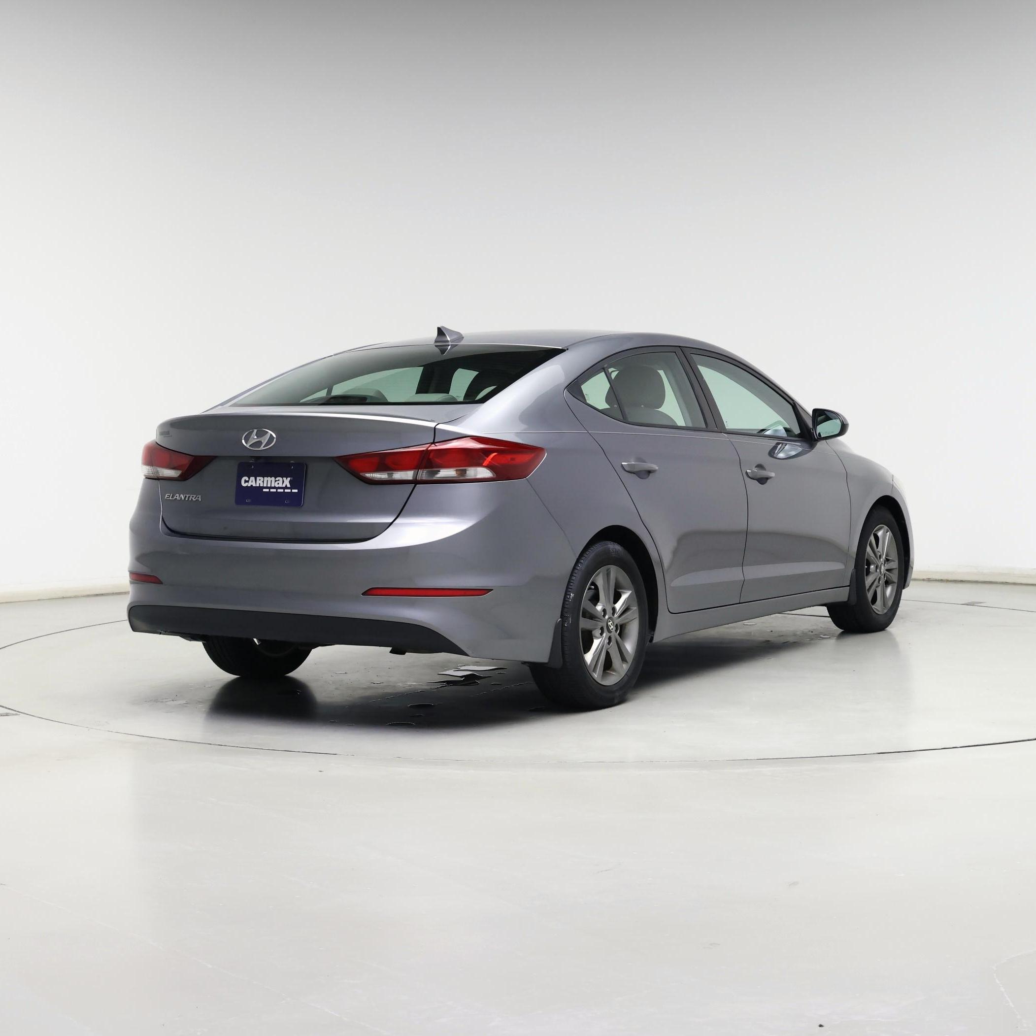 Thumbnail: 2018 Hyundai Elantra - 8