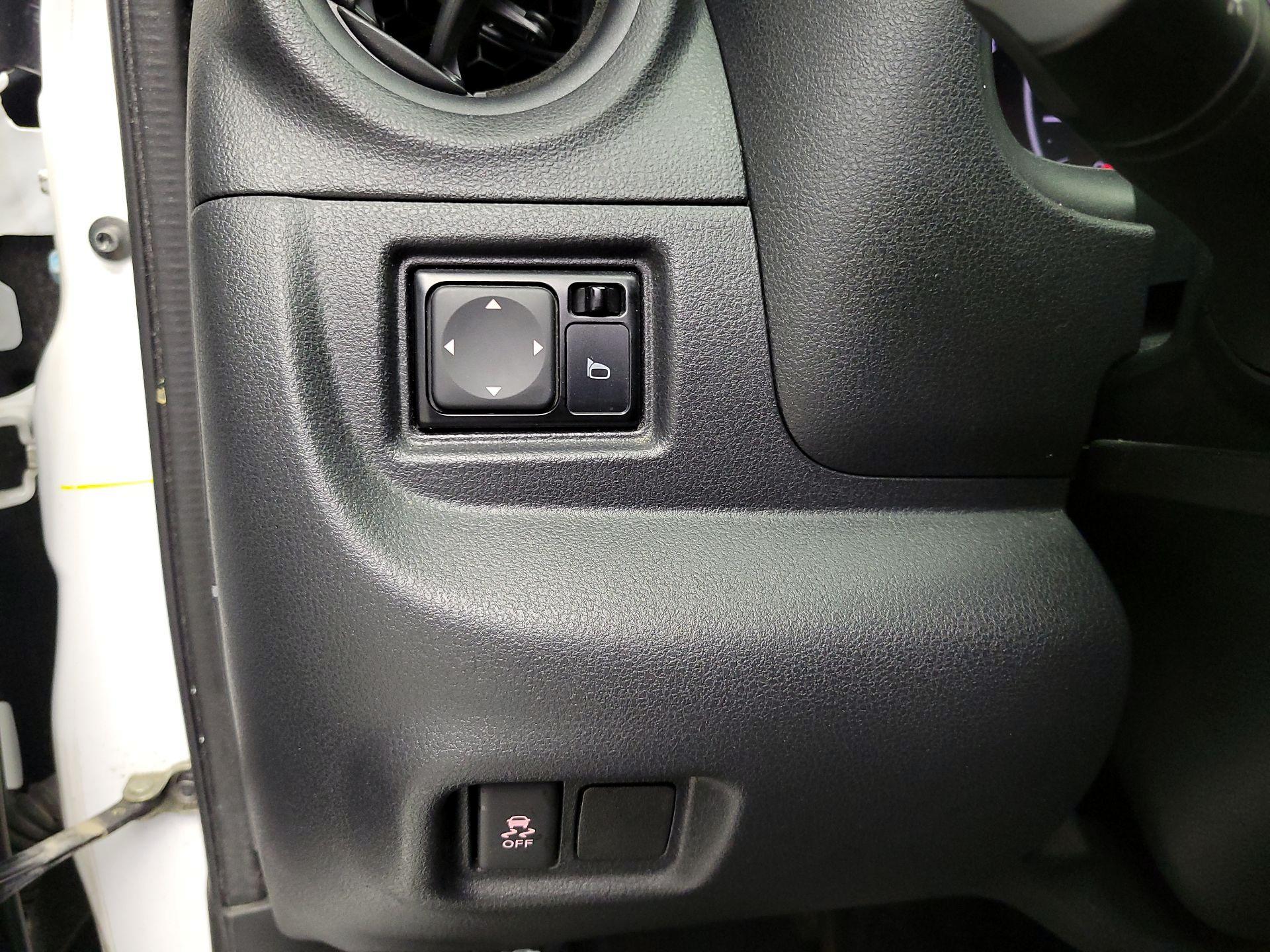 Thumbnail: 2017 Nissan Versa - 13