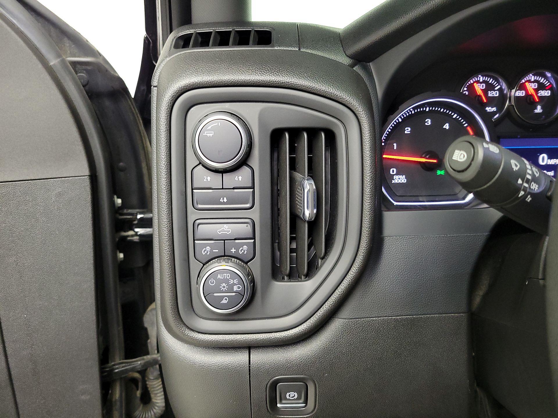 Thumbnail: 2022 Chevrolet Silverado 2500 - 13