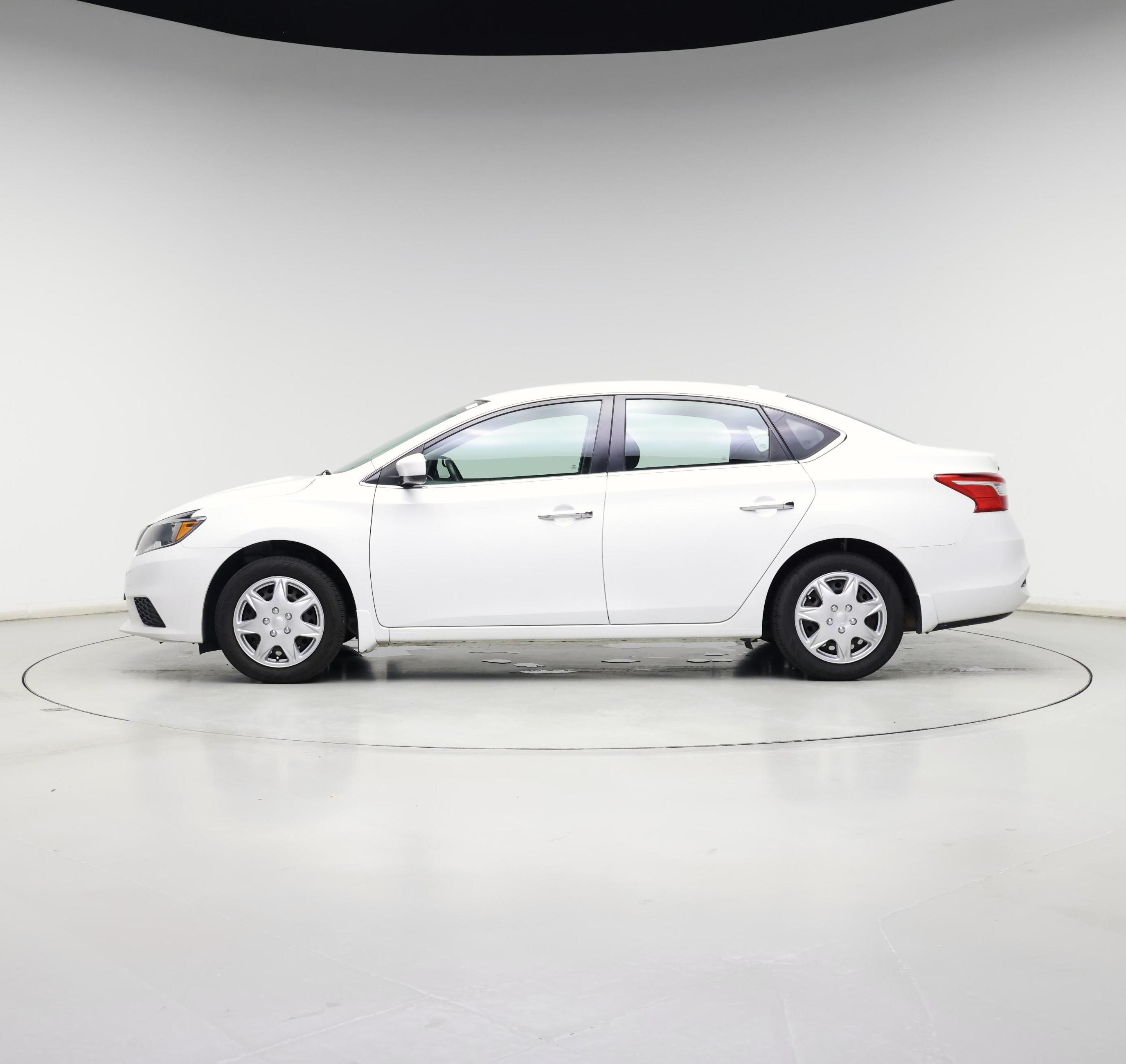 Thumbnail: 2016 Nissan Sentra - 3