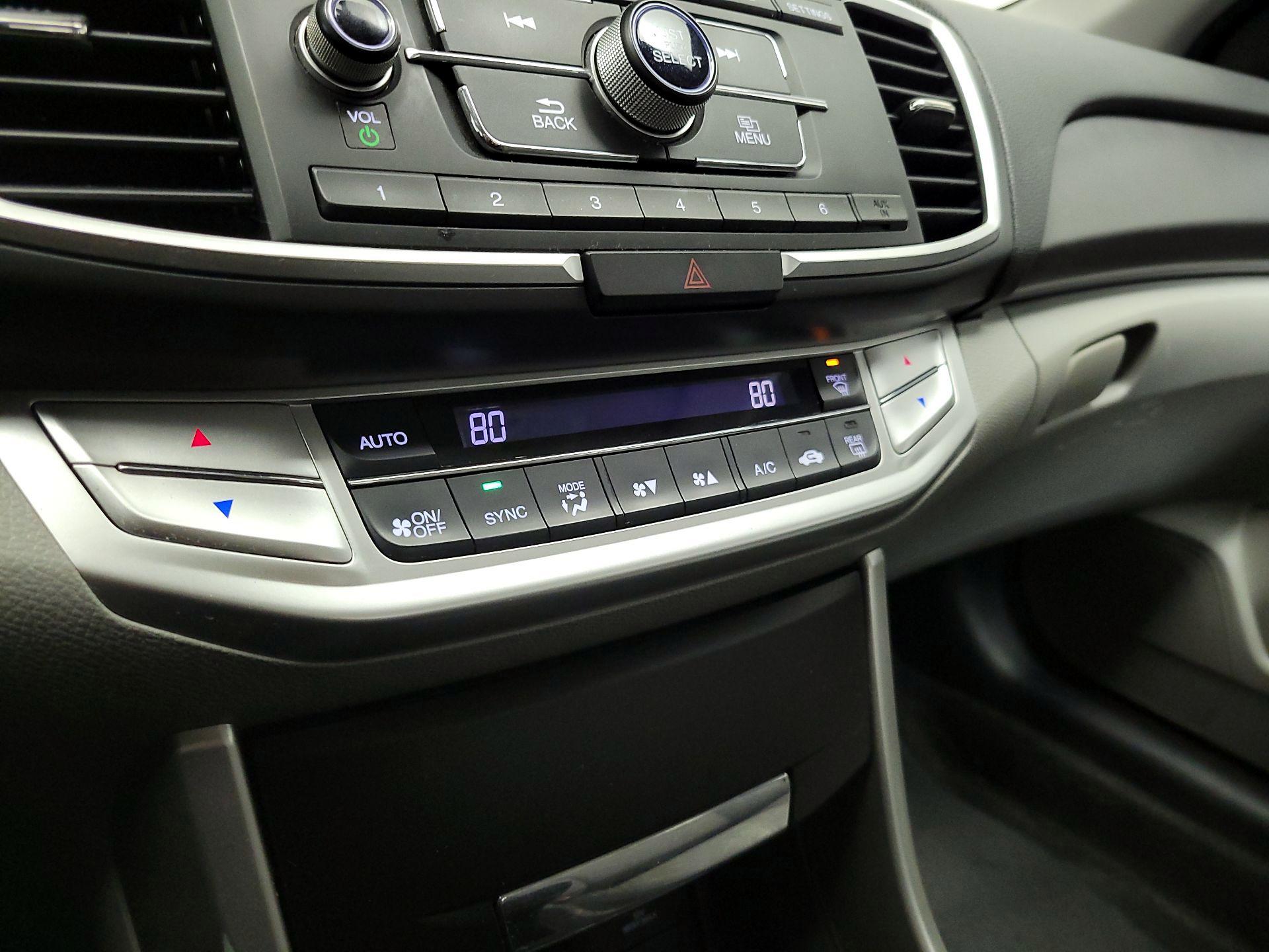 Thumbnail: 2015 Honda Accord - 16