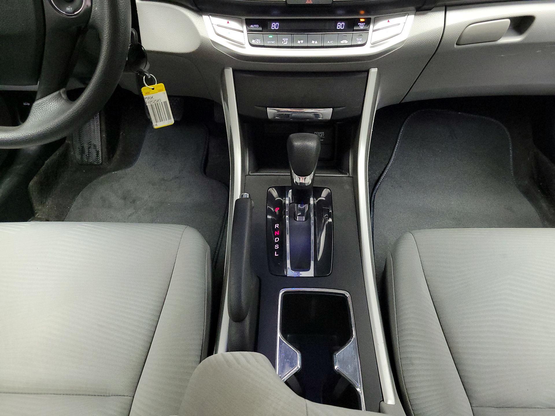 Thumbnail: 2015 Honda Accord - 17