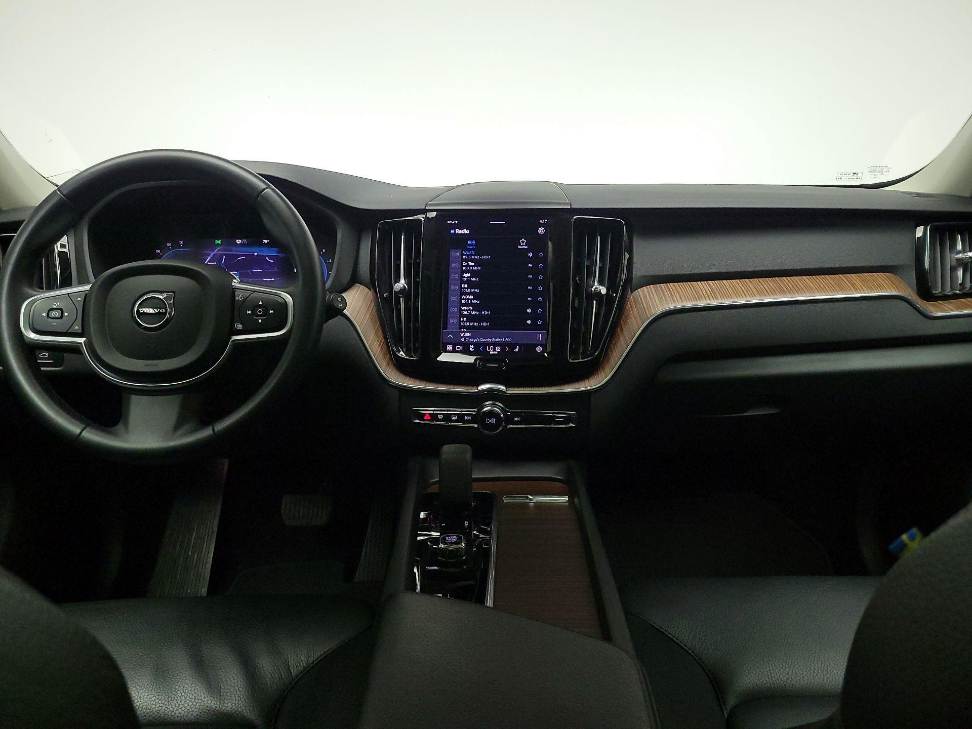 Thumbnail: 2022 Volvo XC60 - 9