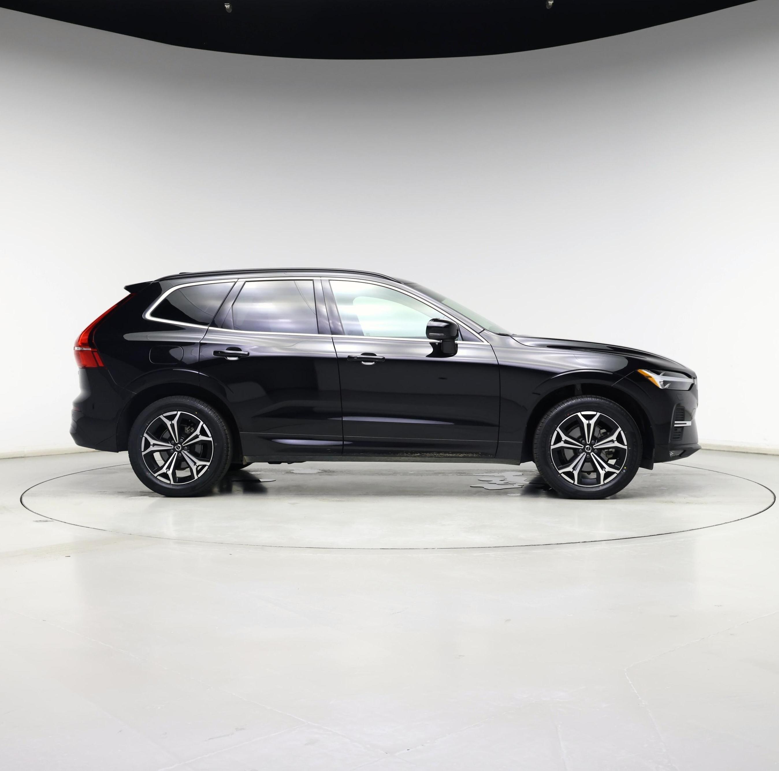 Thumbnail: 2022 Volvo XC60 - 7