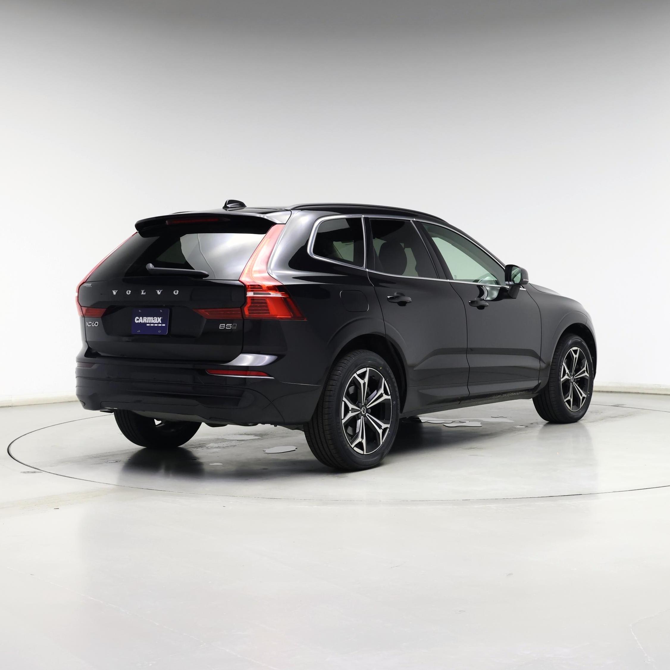 Thumbnail: 2022 Volvo XC60 - 8