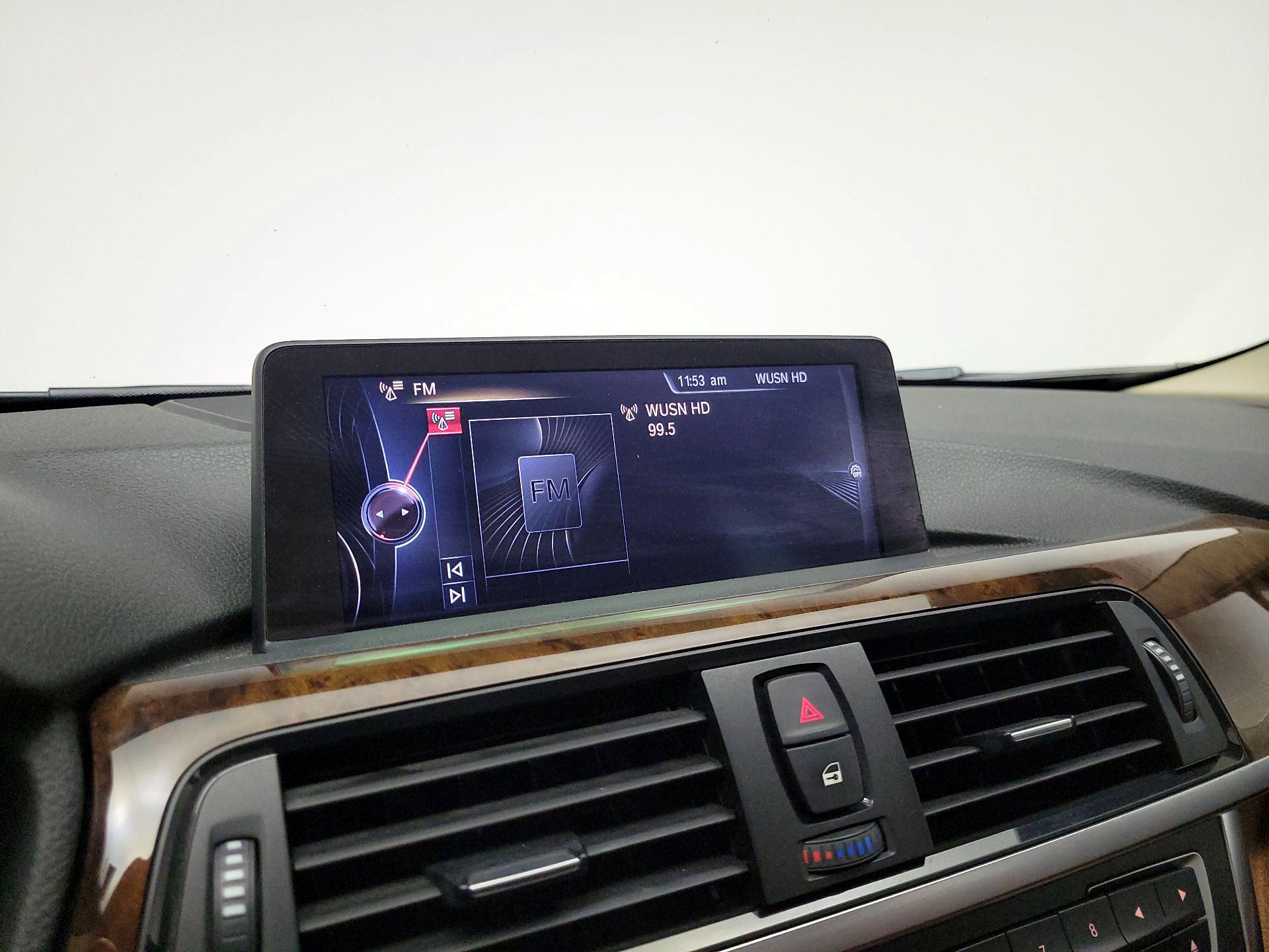 Thumbnail: 2015 BMW 3 Series - 16