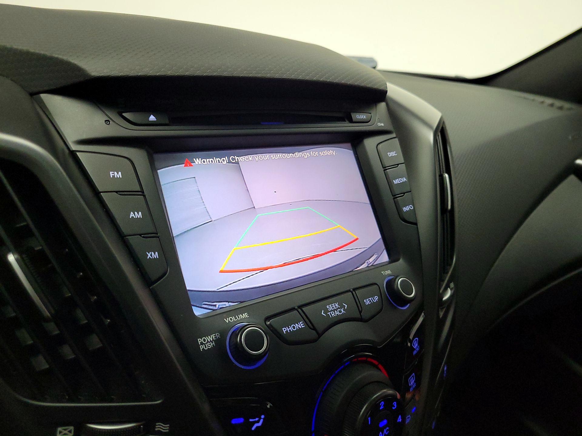 Thumbnail: 2016 Hyundai Veloster - 14
