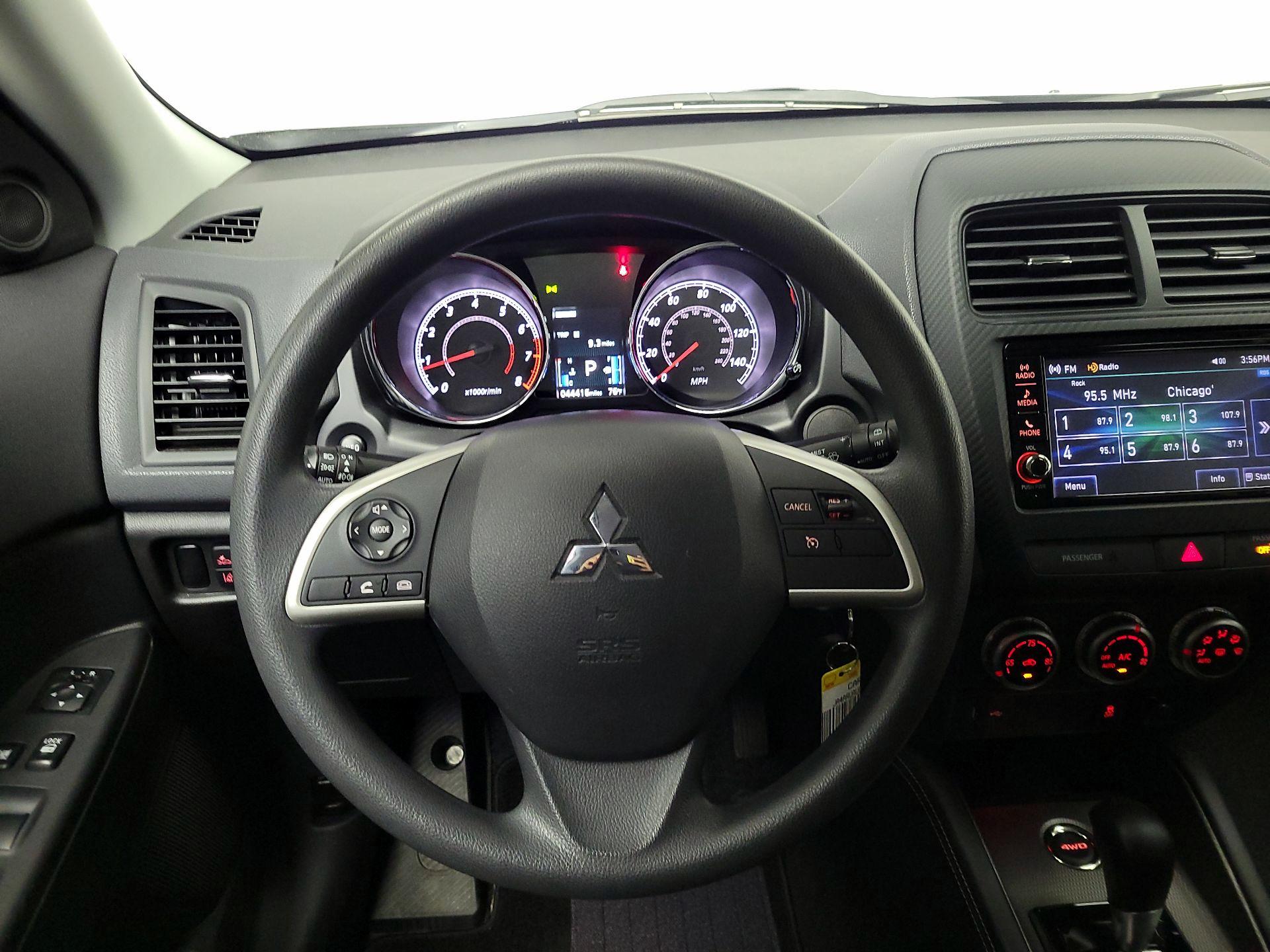 Thumbnail: 2021 Mitsubishi Outlander Sport - 10