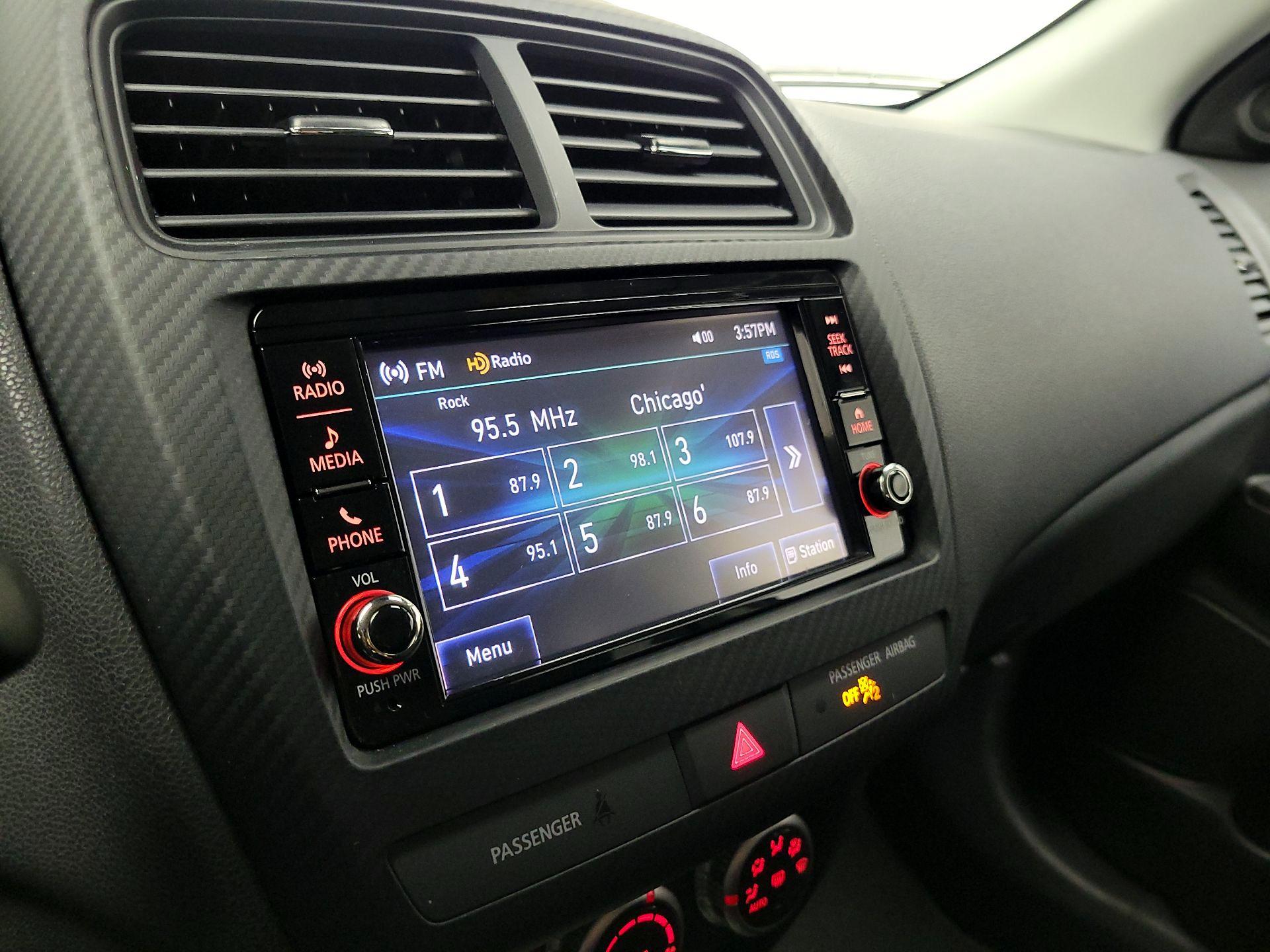 Thumbnail: 2021 Mitsubishi Outlander Sport - 15
