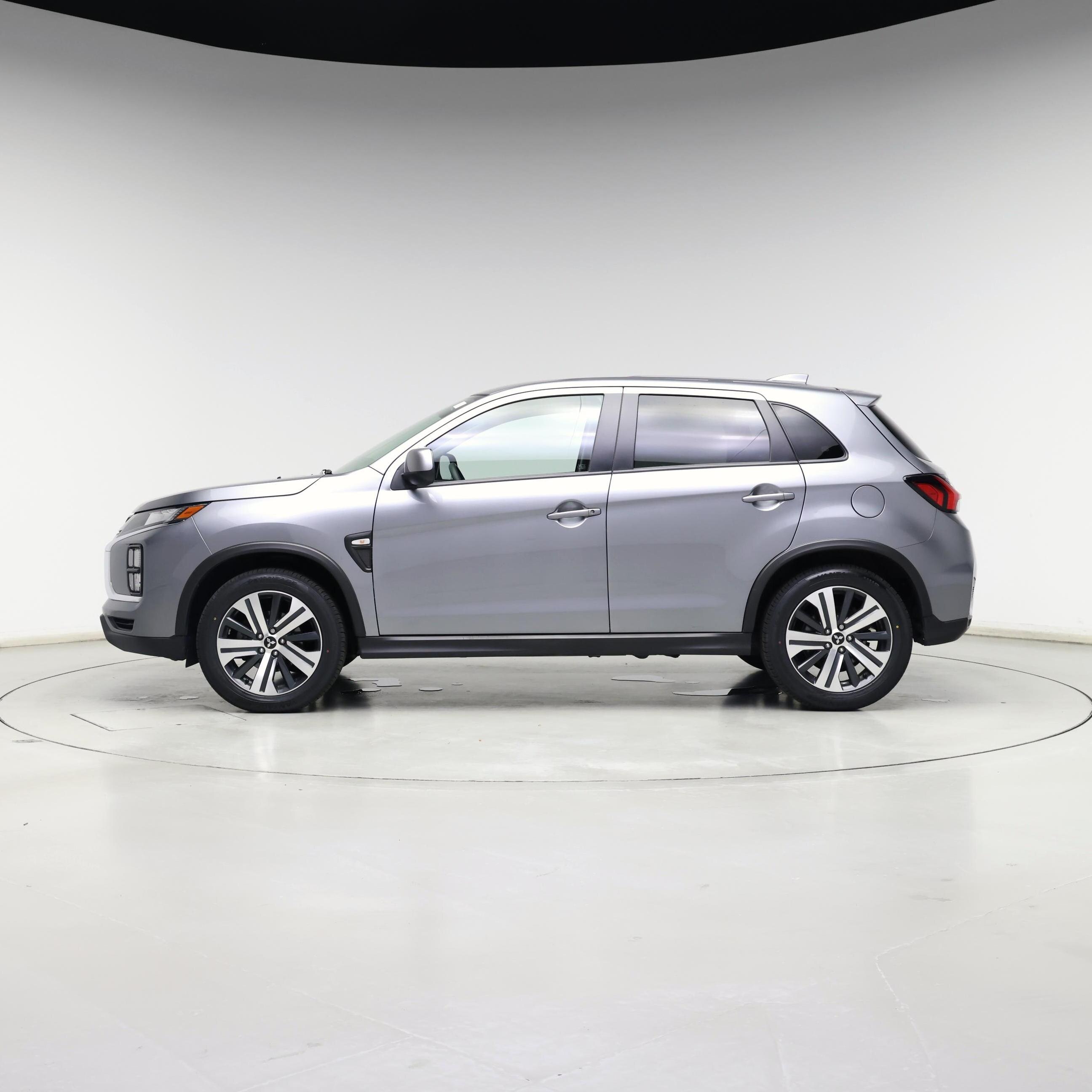 Thumbnail: 2021 Mitsubishi Outlander Sport - 3