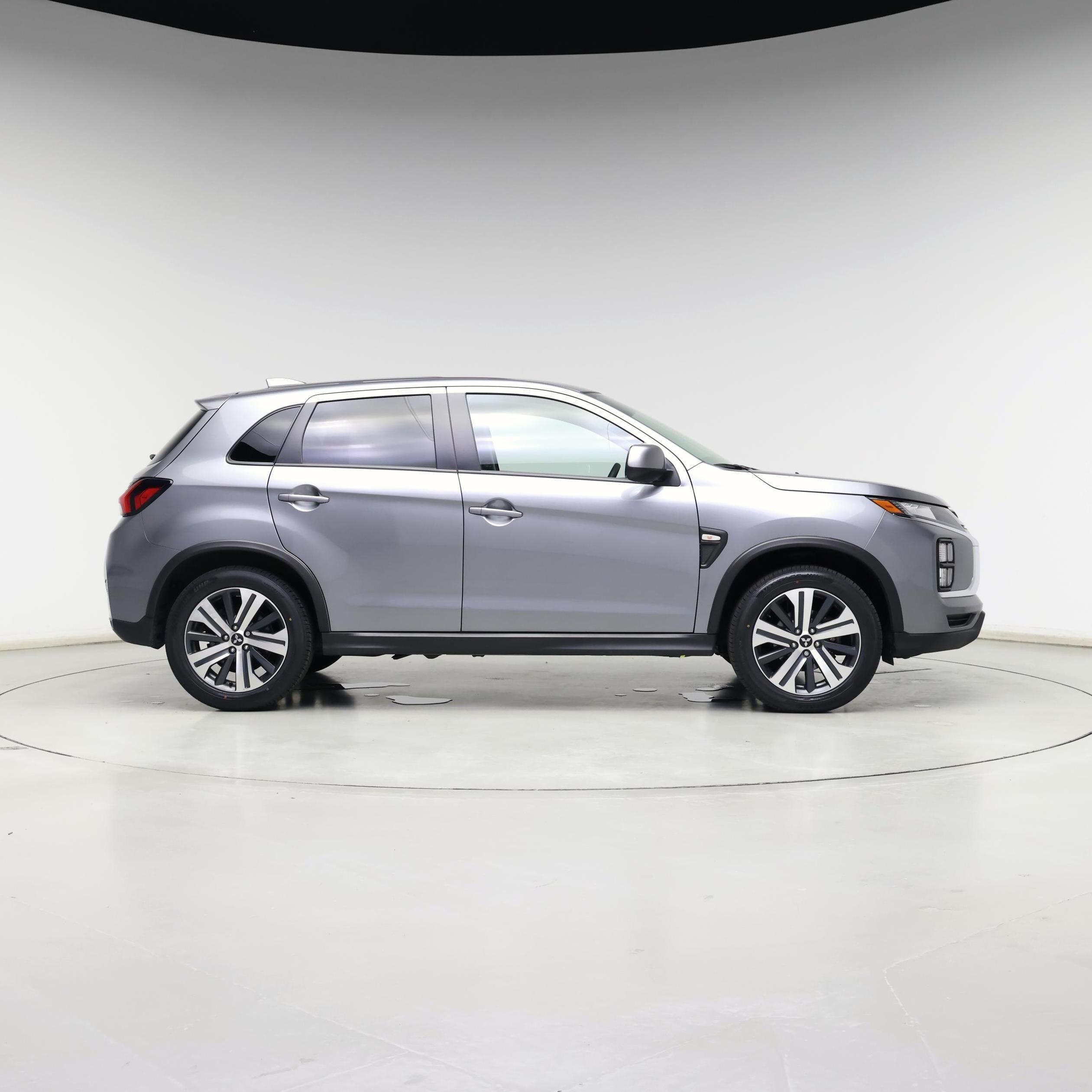 Thumbnail: 2021 Mitsubishi Outlander Sport - 7