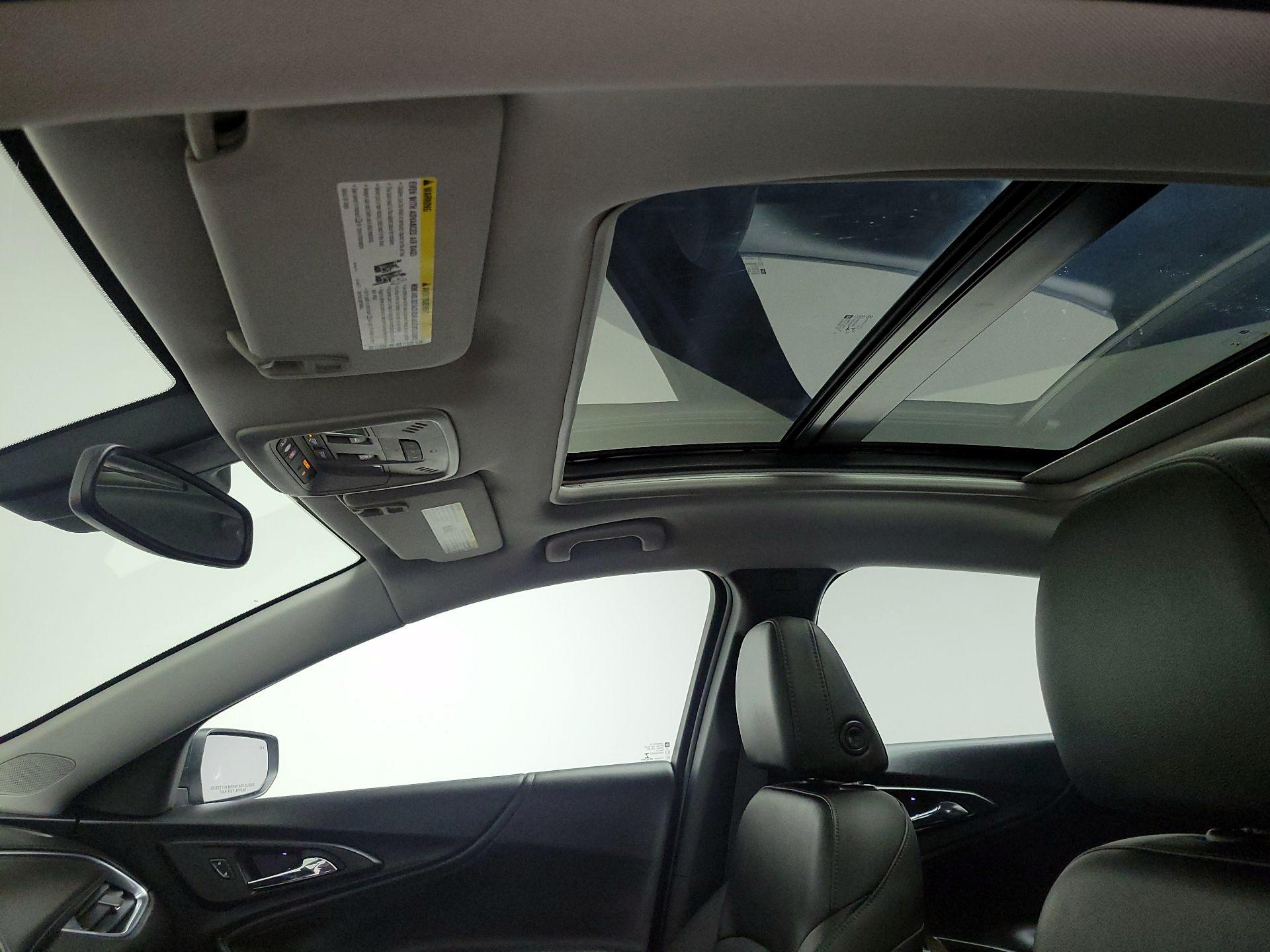 Thumbnail: 2016 Chevrolet Malibu - 20