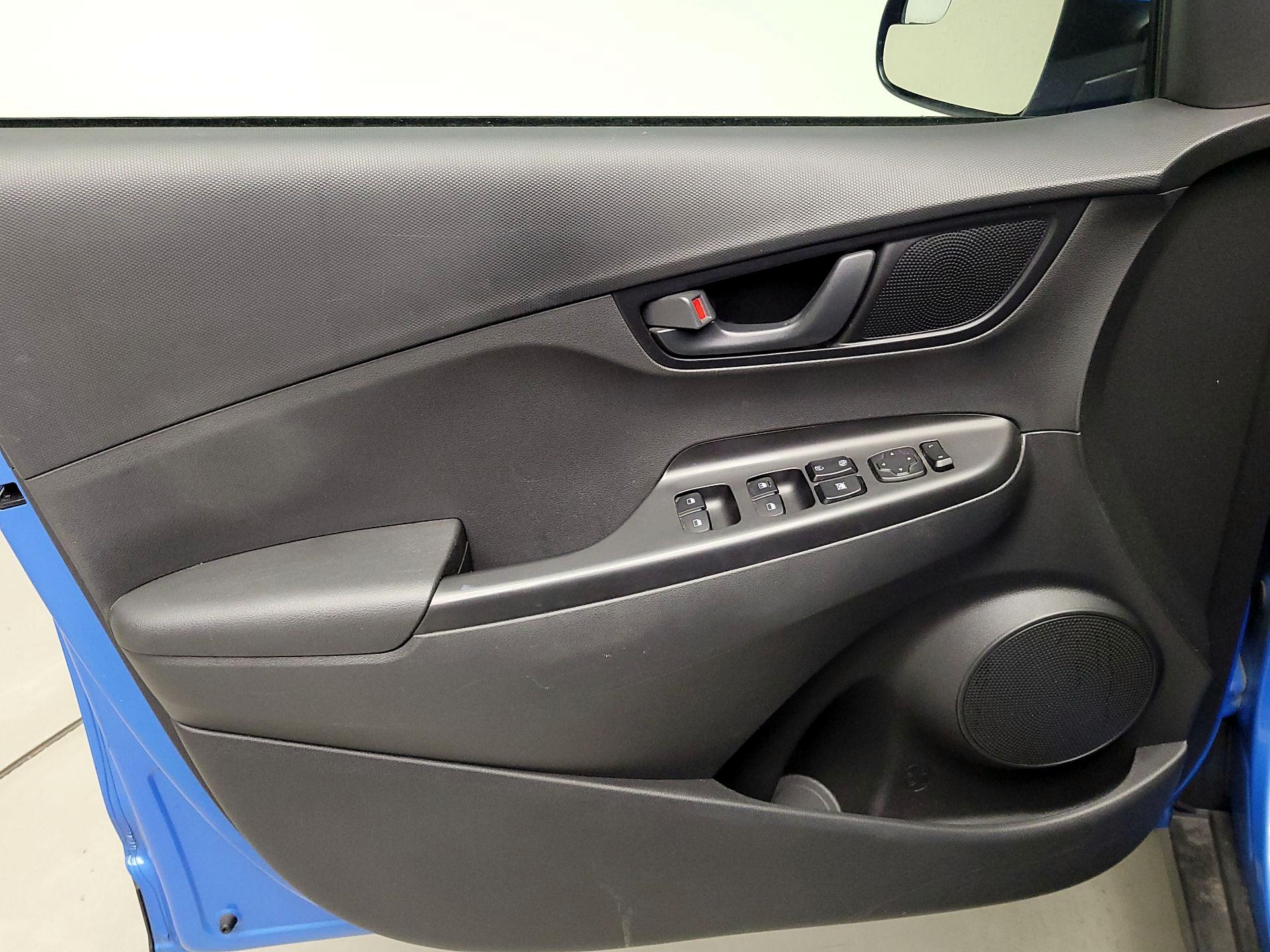 Thumbnail: 2021 Hyundai Kona - 12