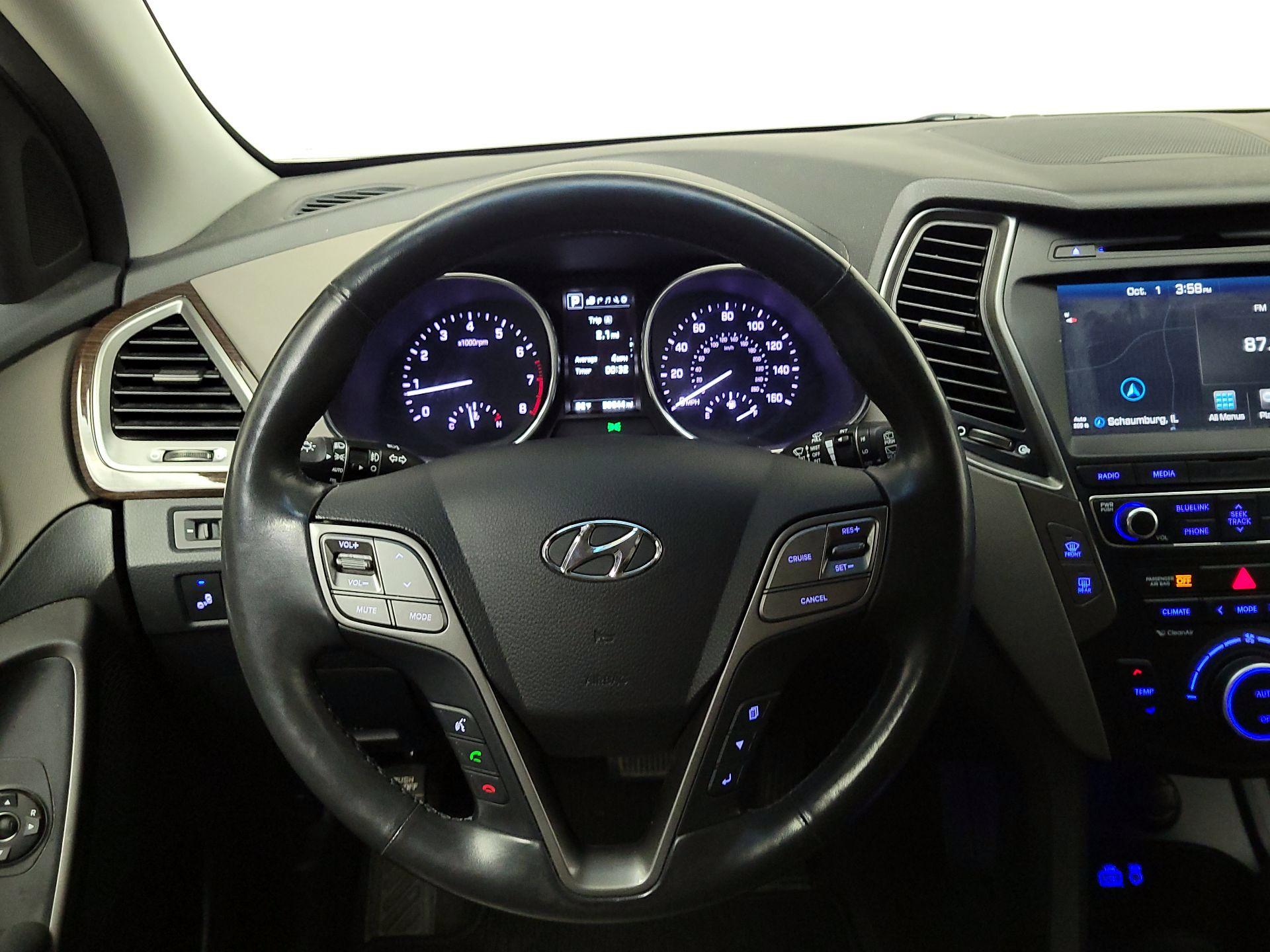 Thumbnail: 2017 Hyundai Santa Fe - 10
