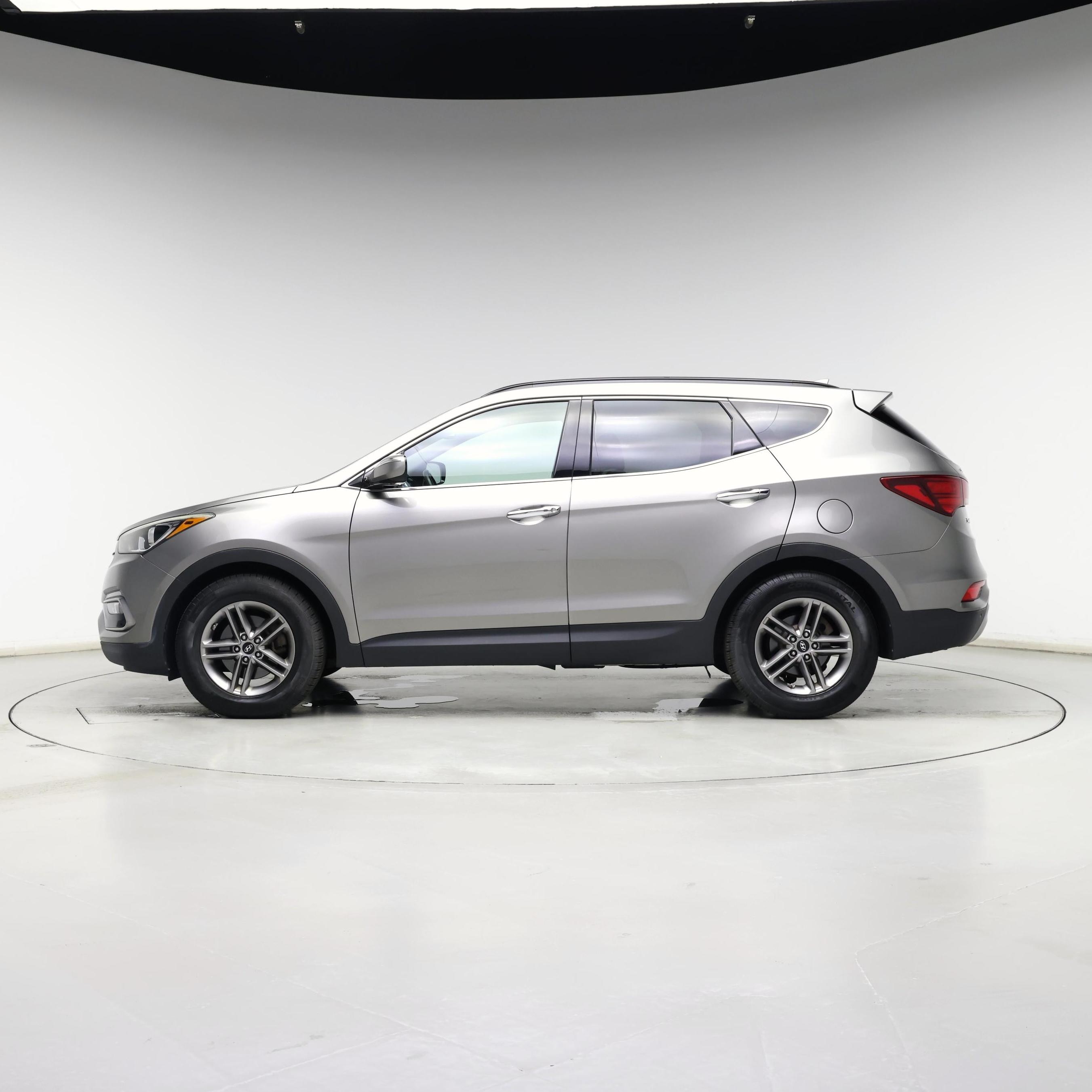Thumbnail: 2017 Hyundai Santa Fe - 3