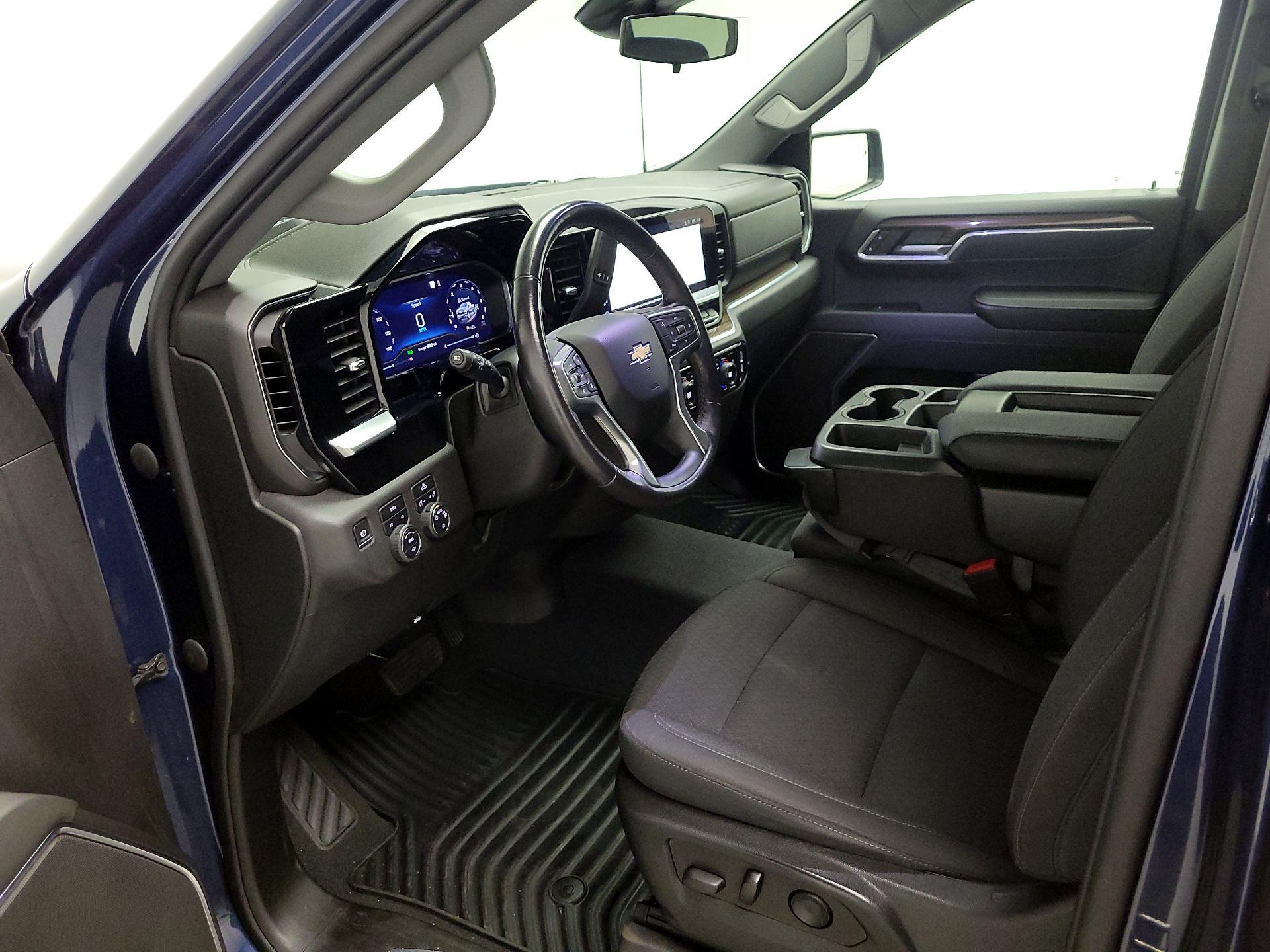 Thumbnail: 2022 Chevrolet Silverado 1500 - 11