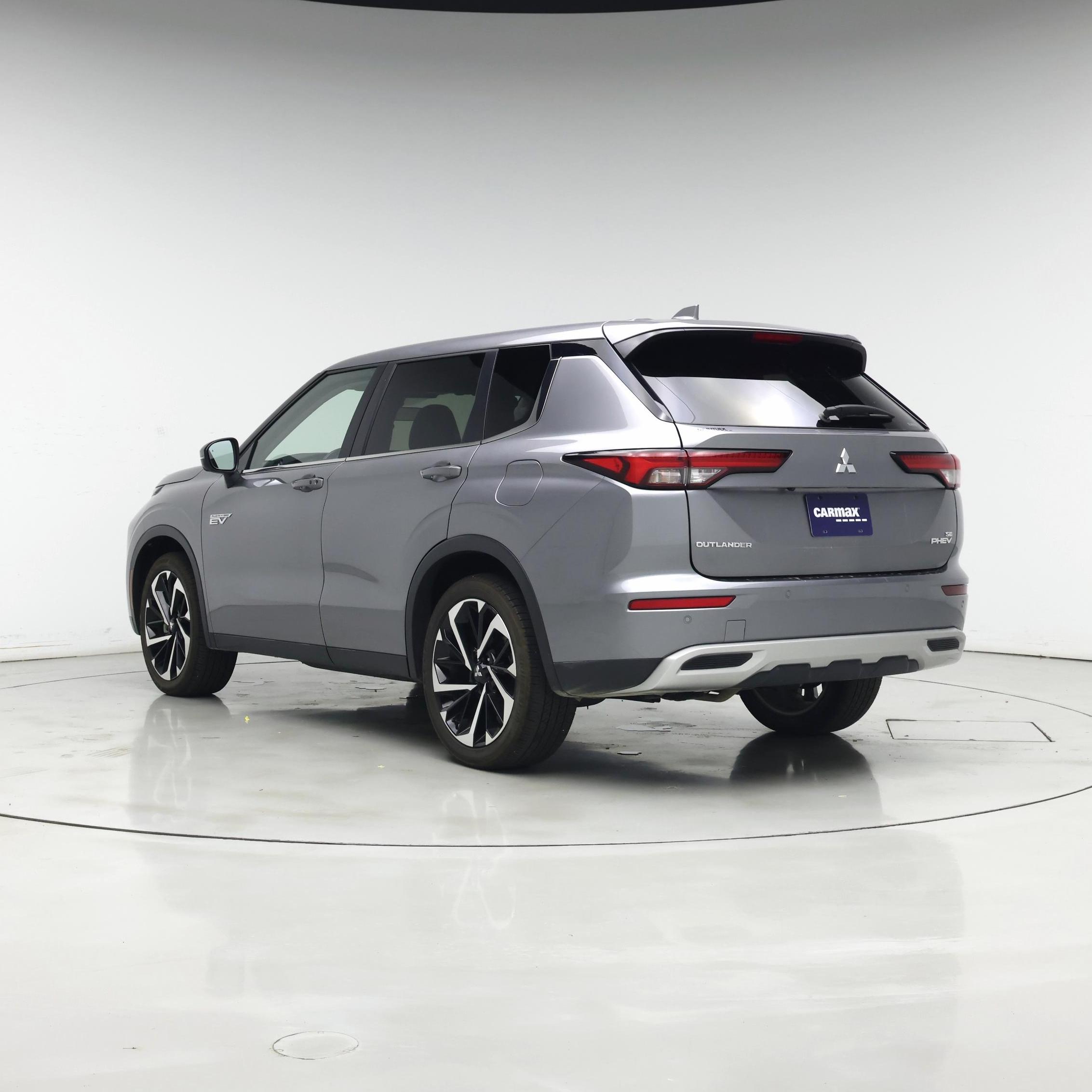 Thumbnail: 2024 Mitsubishi Outlander - 2