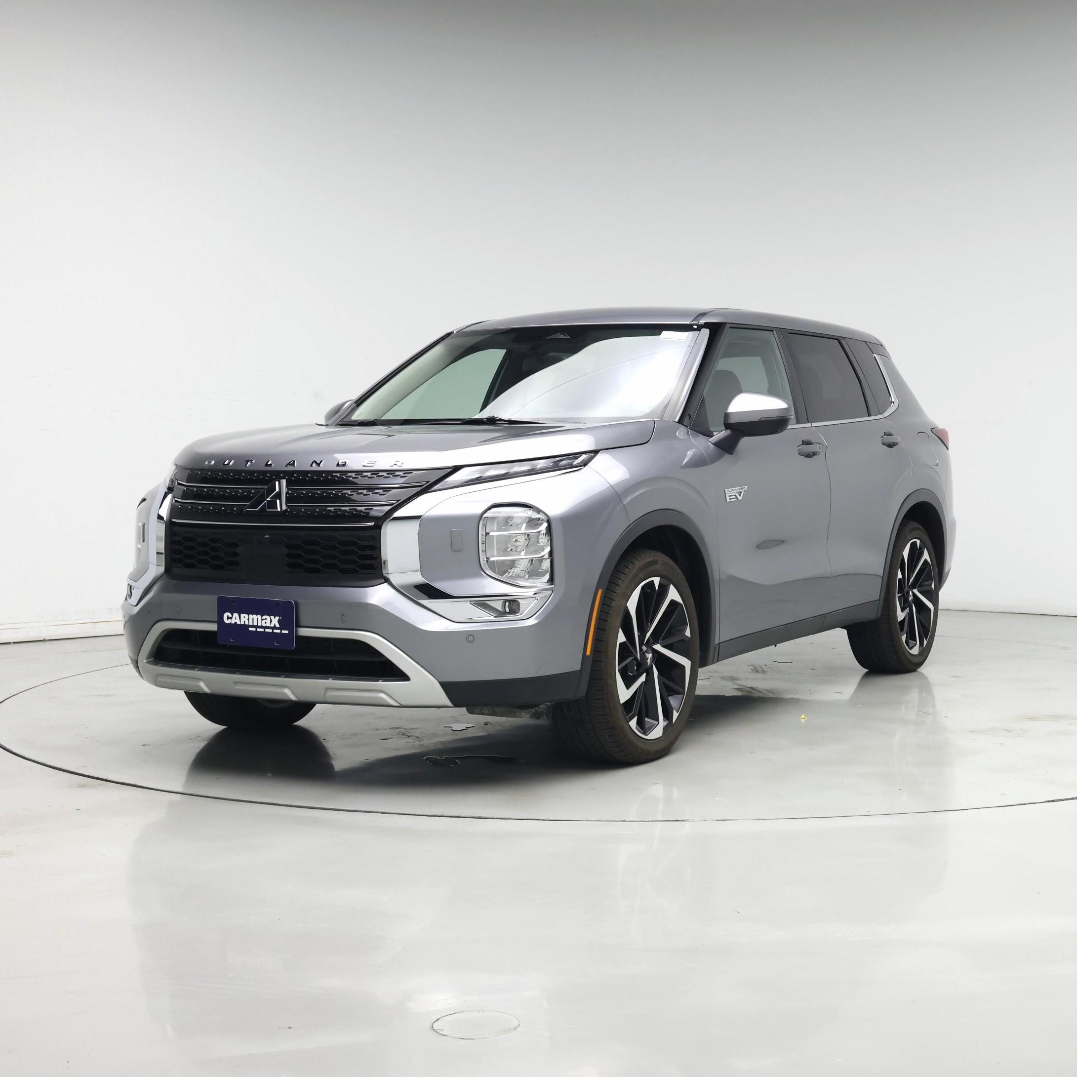 Thumbnail: 2024 Mitsubishi Outlander - 4