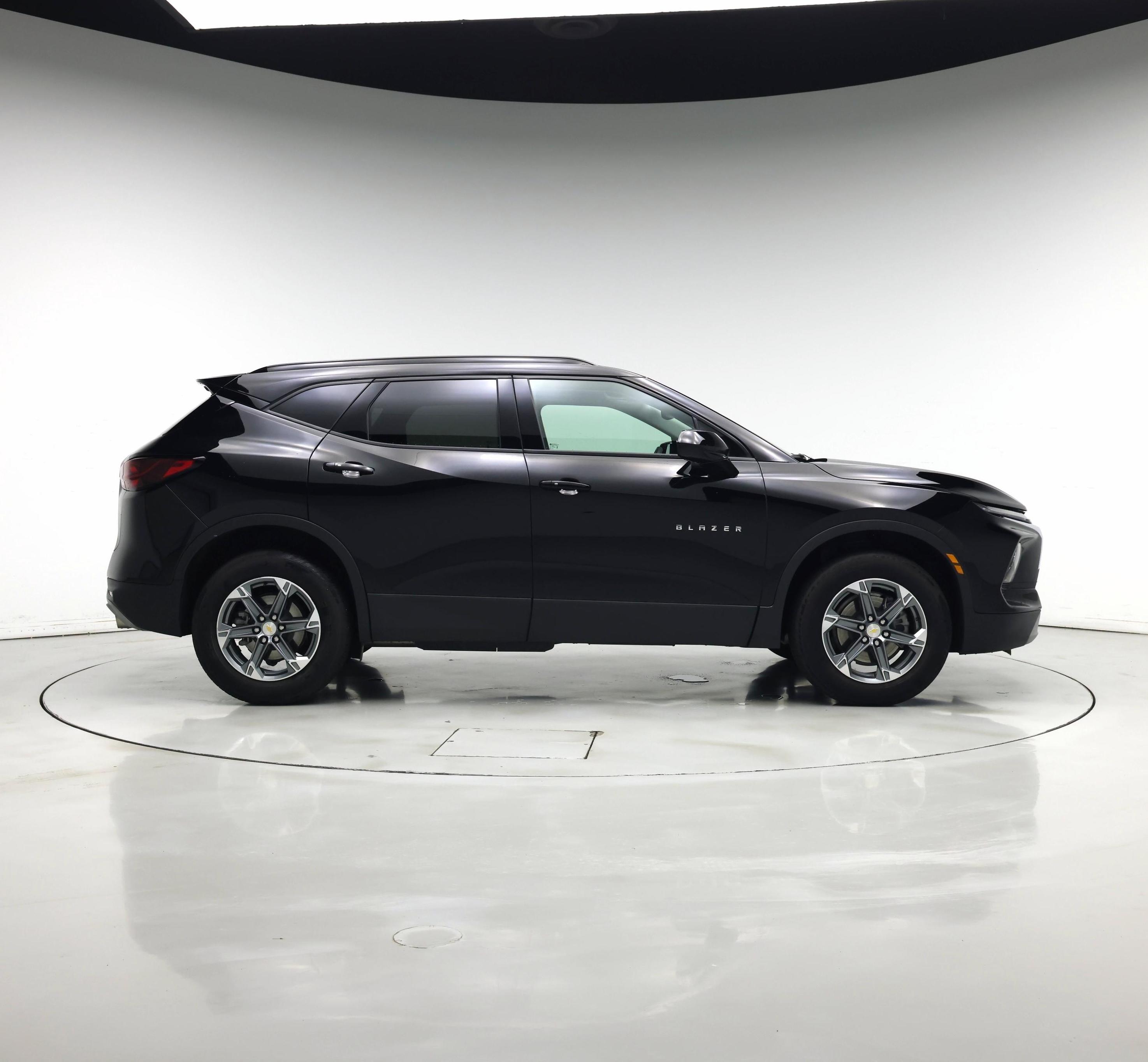 Thumbnail: 2023 Chevrolet Blazer - 7