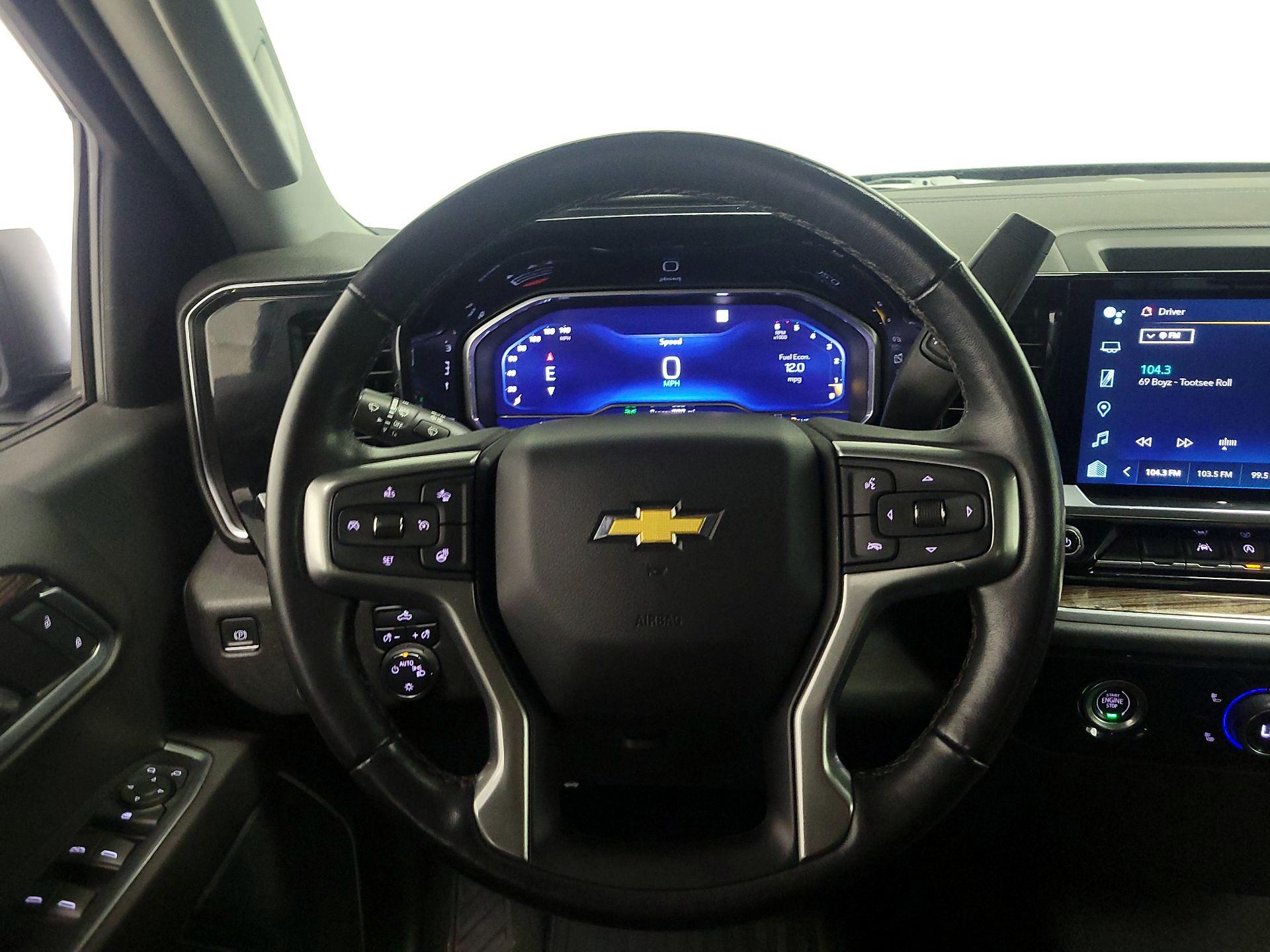 Thumbnail: 2022 Chevrolet Silverado 1500 - 10