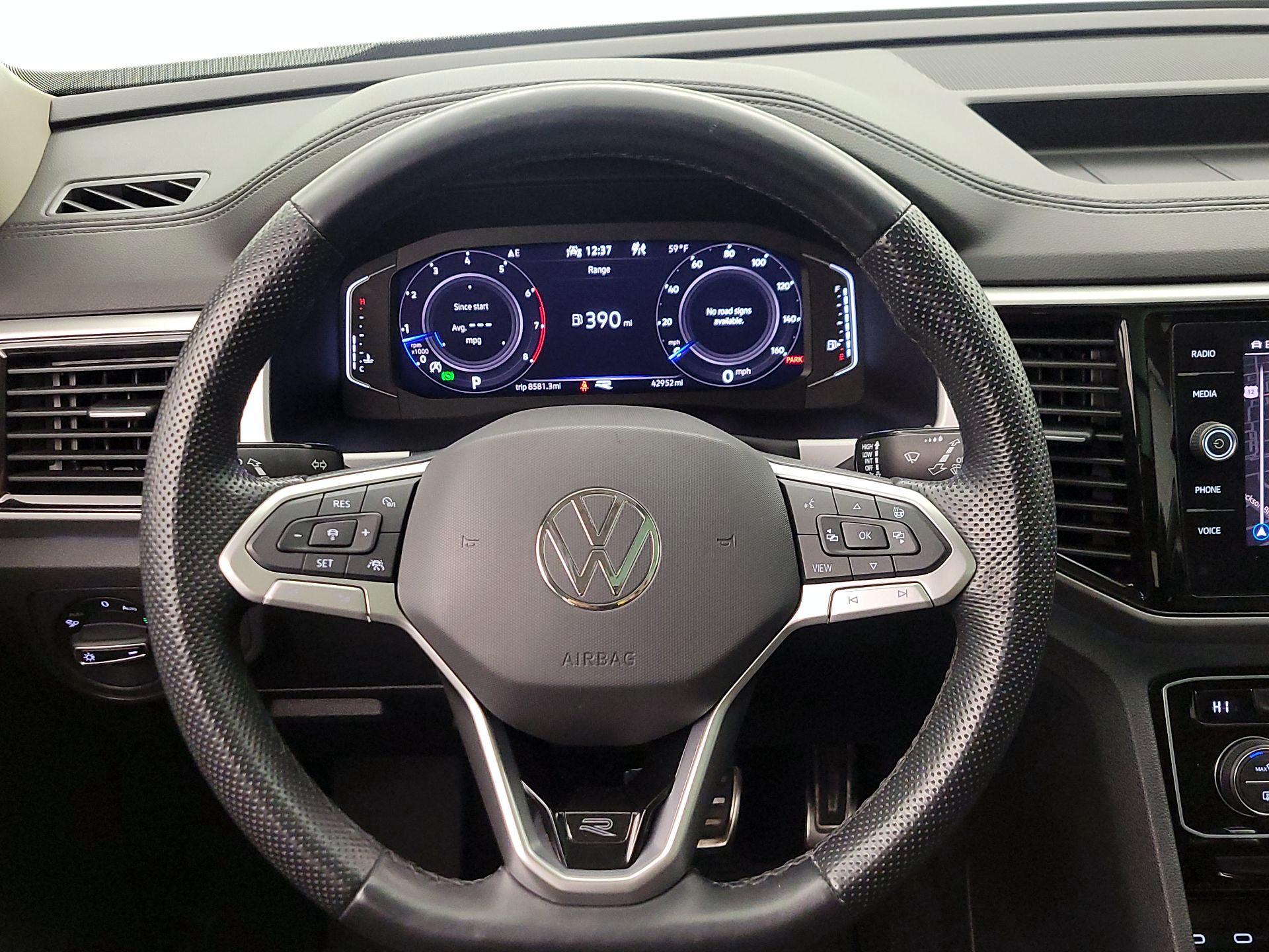 Thumbnail: 2022 Volkswagen Atlas - 10