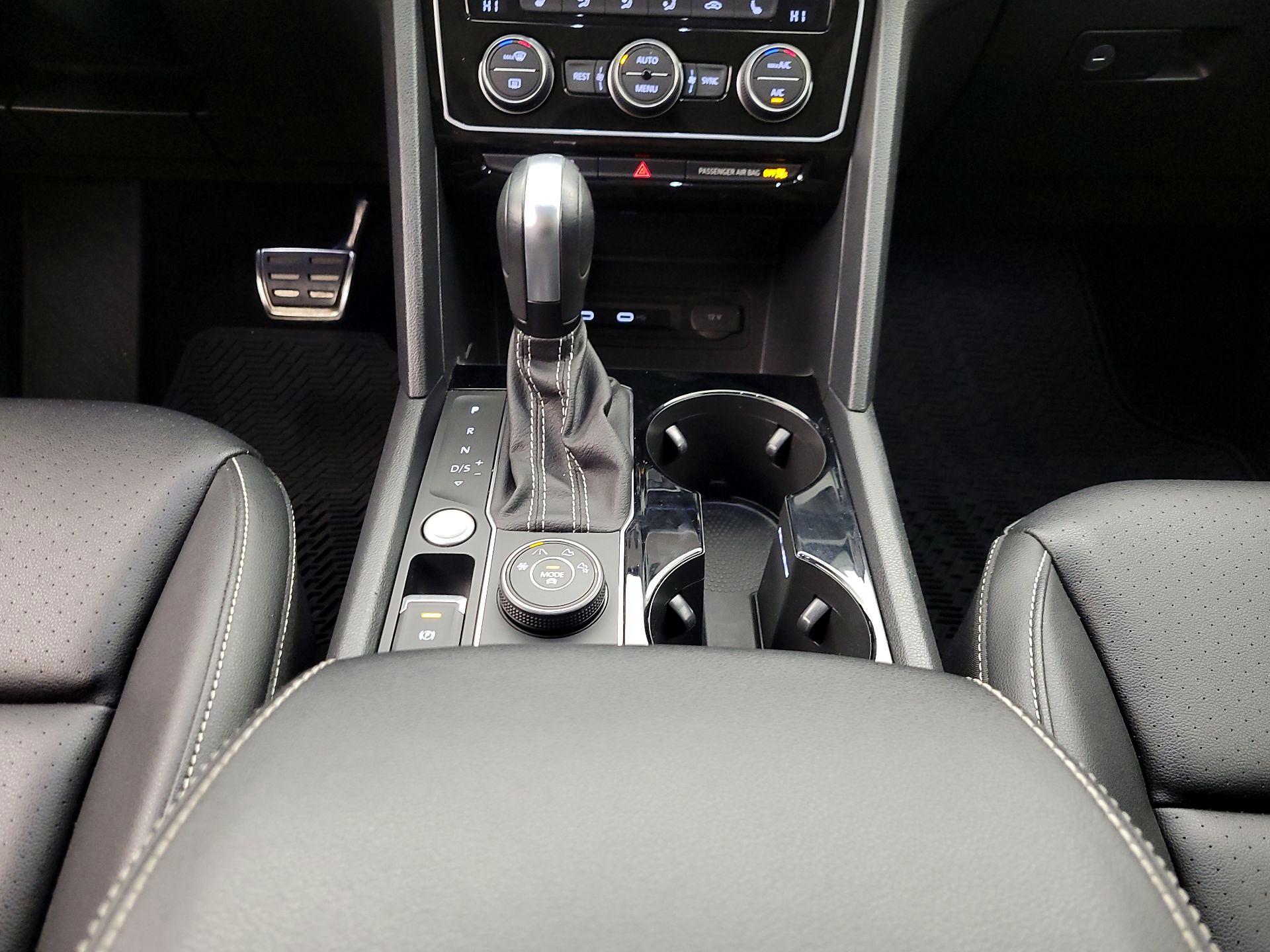 Thumbnail: 2022 Volkswagen Atlas - 18