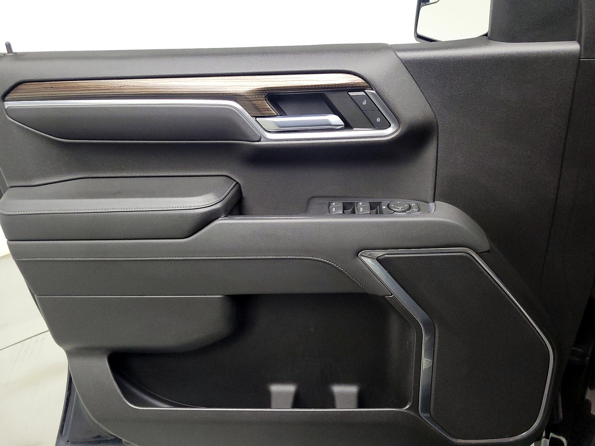 Thumbnail: 2022 Chevrolet Silverado 1500 - 12