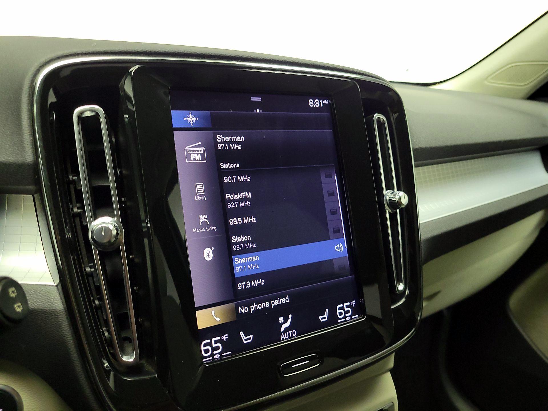 Thumbnail: 2020 Volvo XC40 - 16