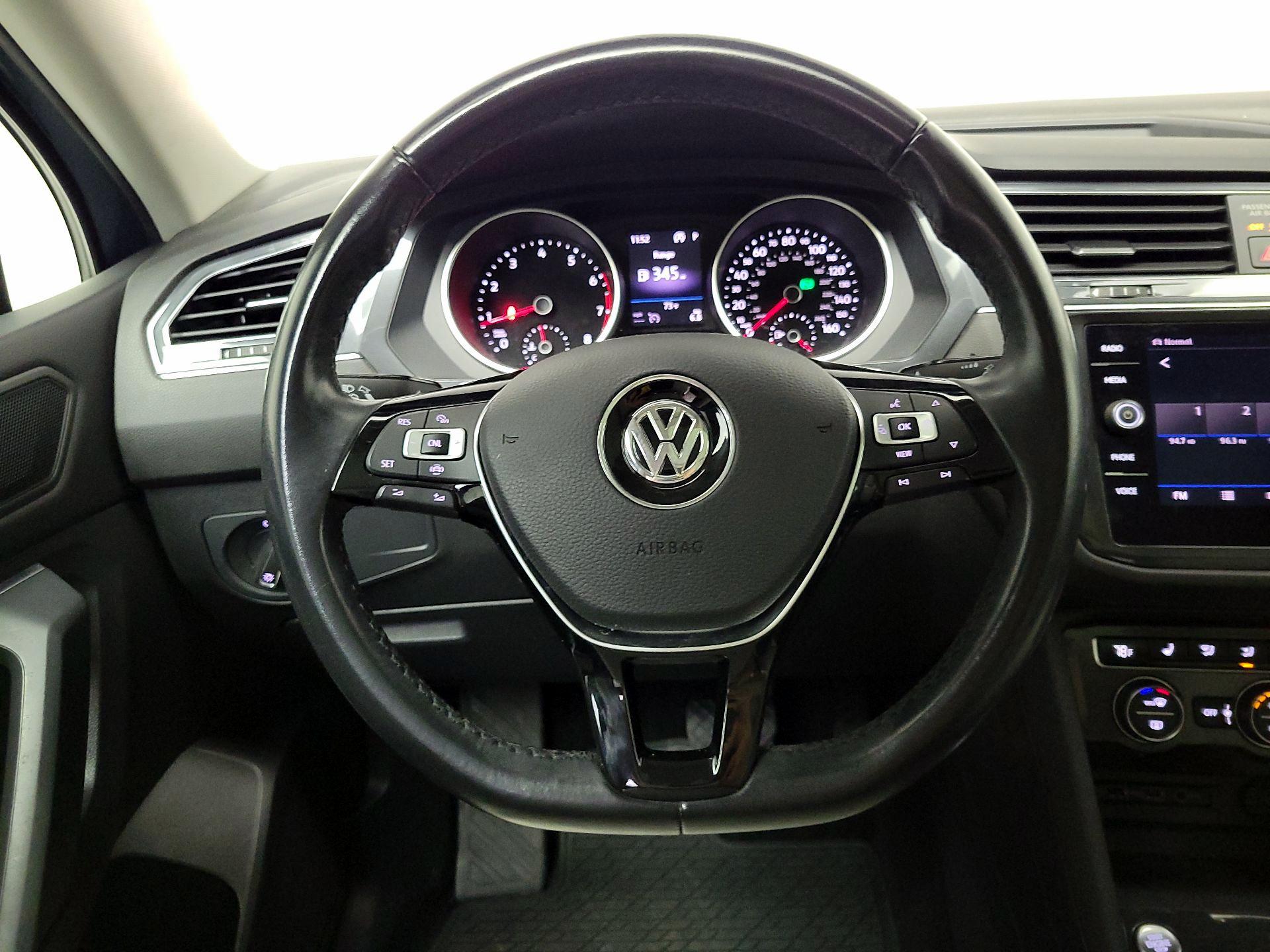 Thumbnail: 2019 Volkswagen Tiguan - 10