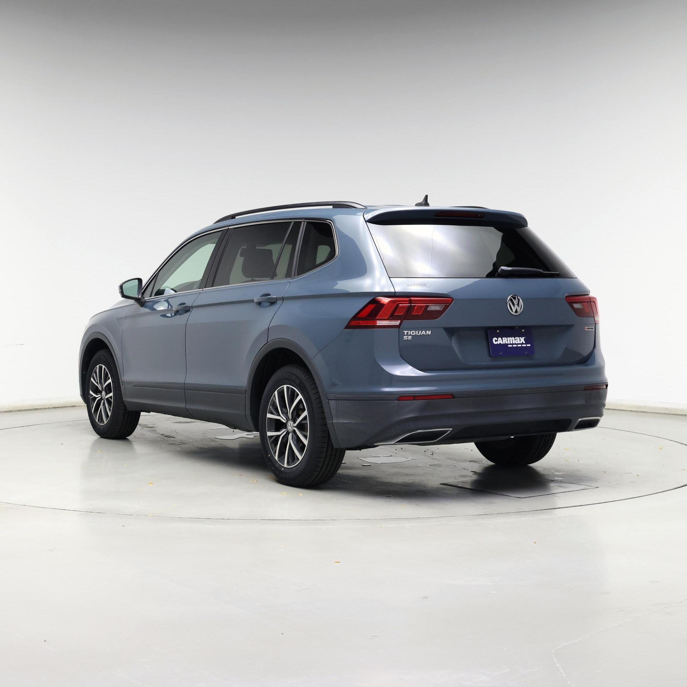 Thumbnail: 2019 Volkswagen Tiguan - 2