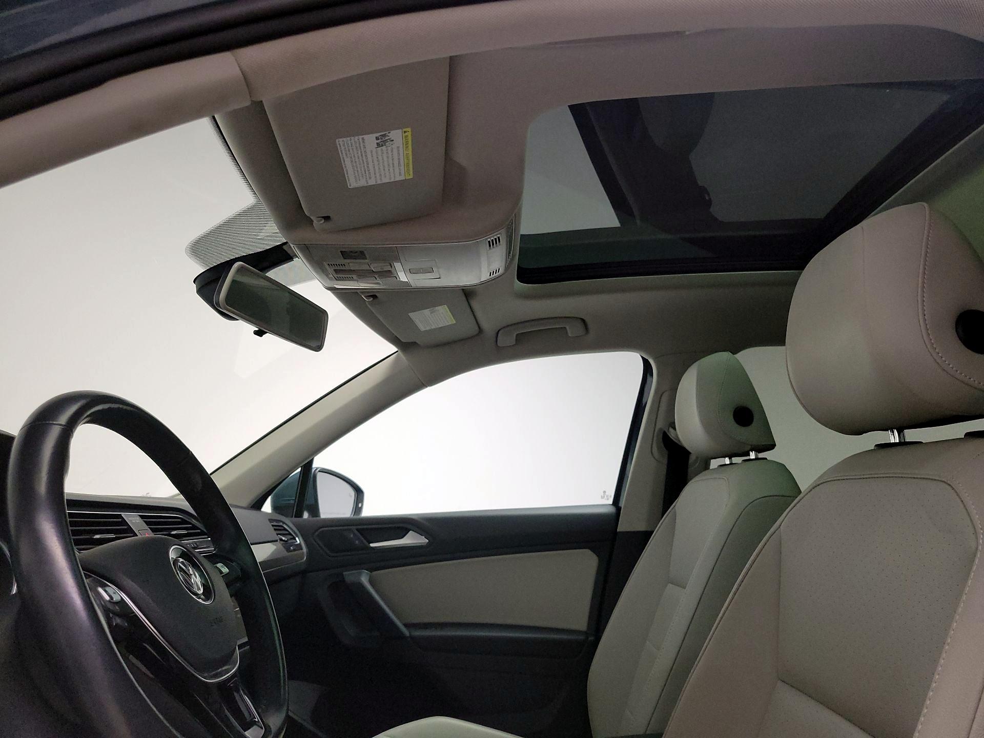 Thumbnail: 2019 Volkswagen Tiguan - 19