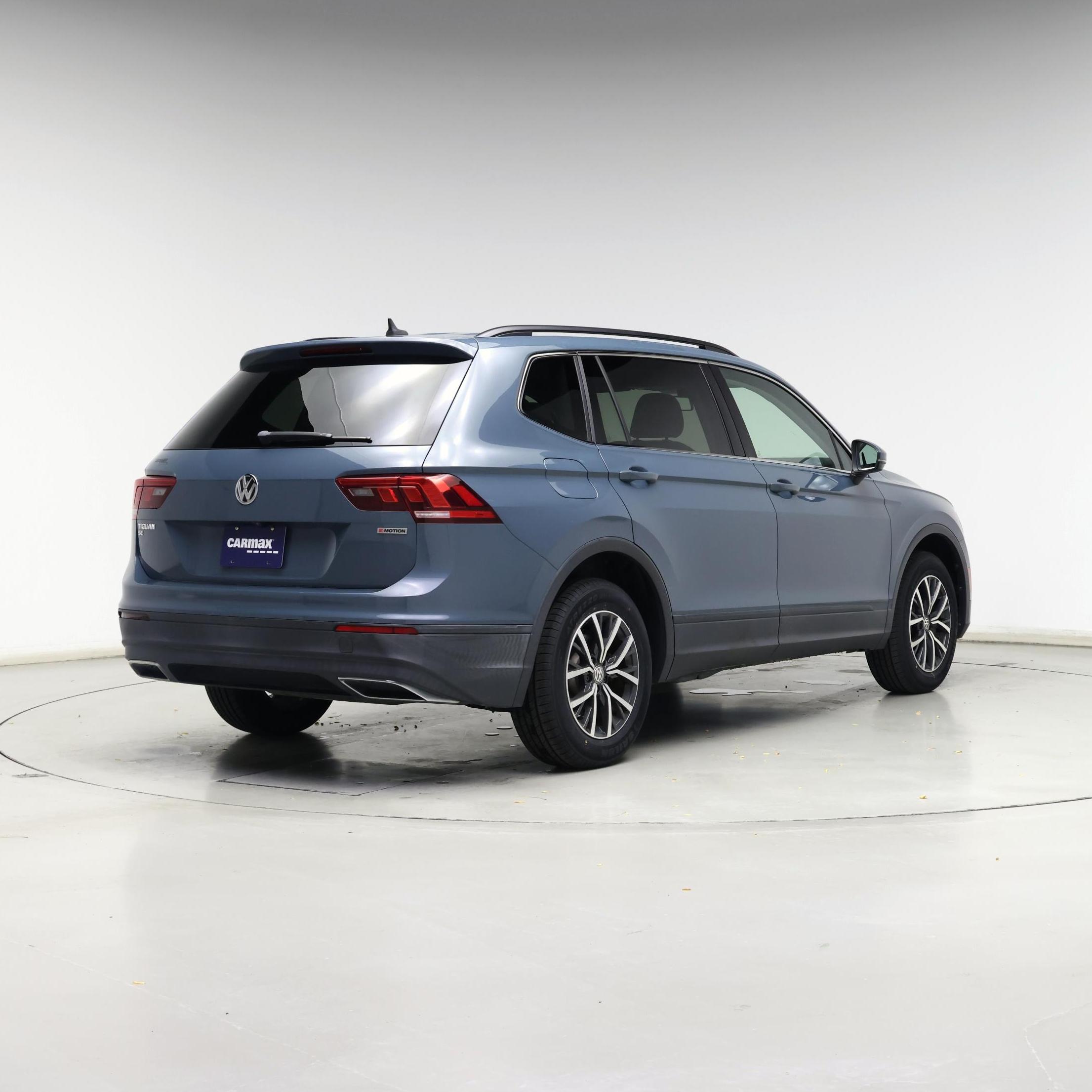 Thumbnail: 2019 Volkswagen Tiguan - 8