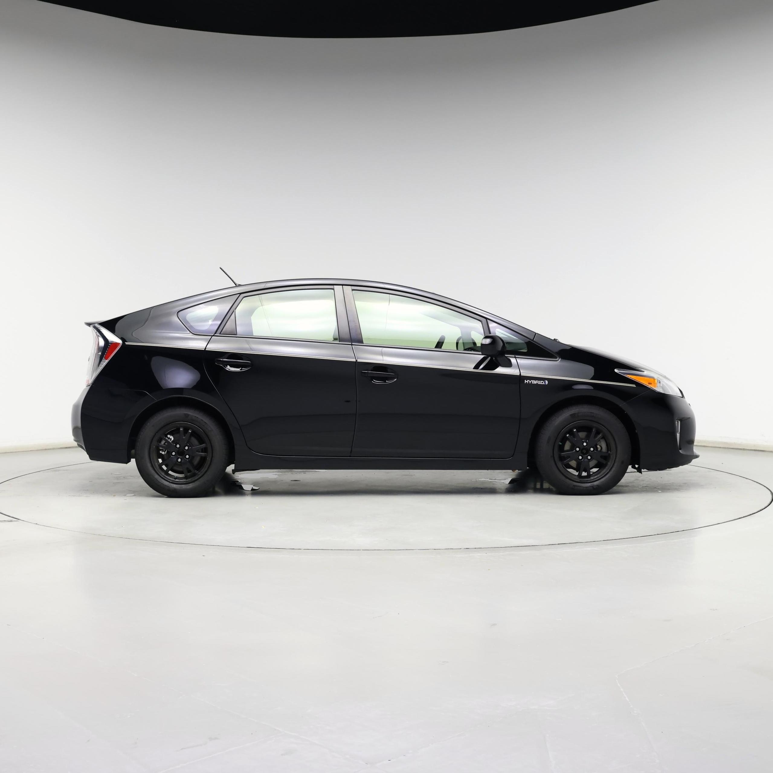 Thumbnail: 2015 Toyota Prius - 7