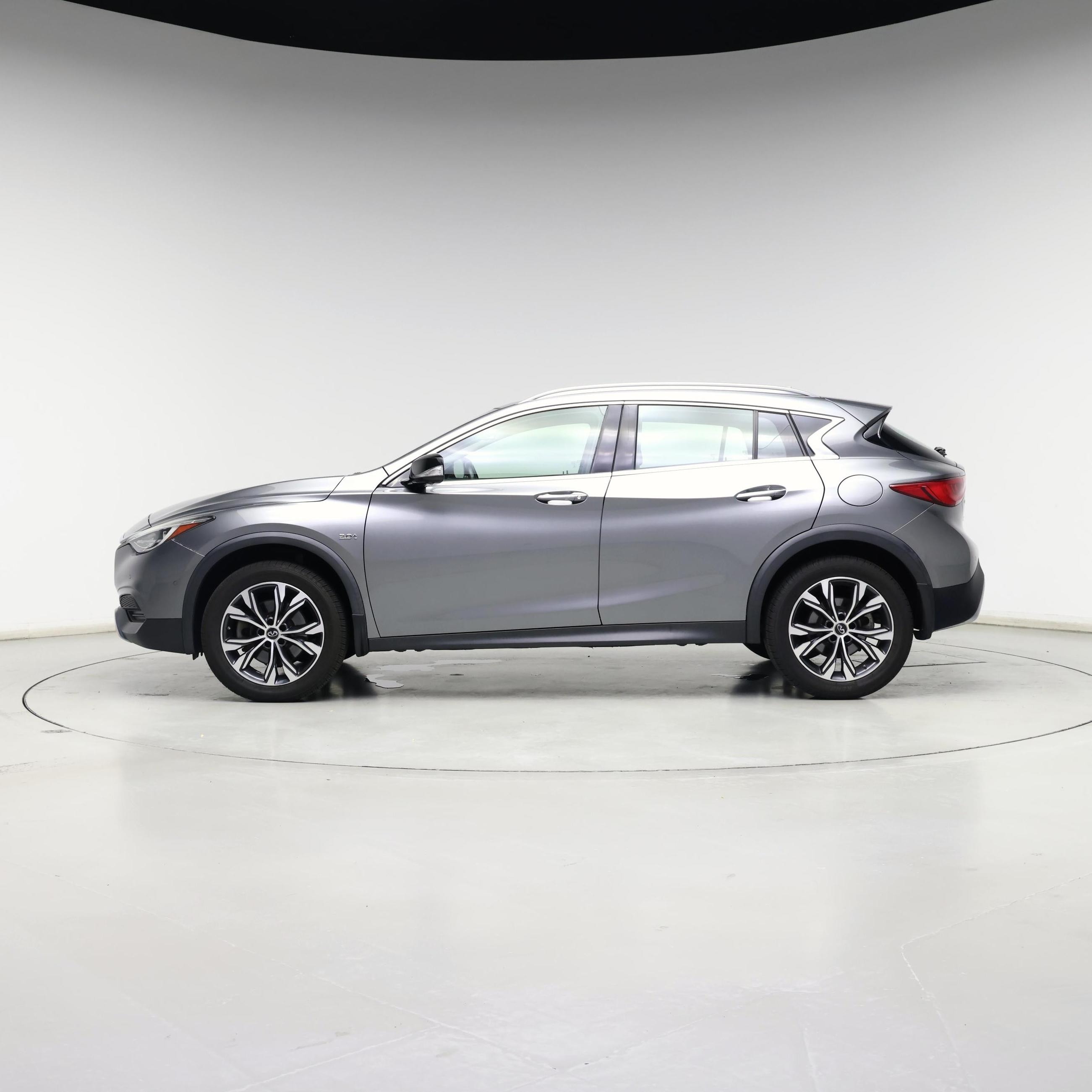 Thumbnail: 2019 INFINITI QX30 - 3