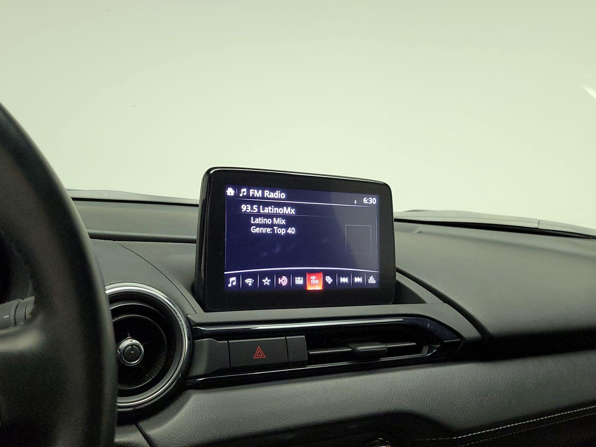 Thumbnail: 2021 Mazda MX-5 Miata - 16