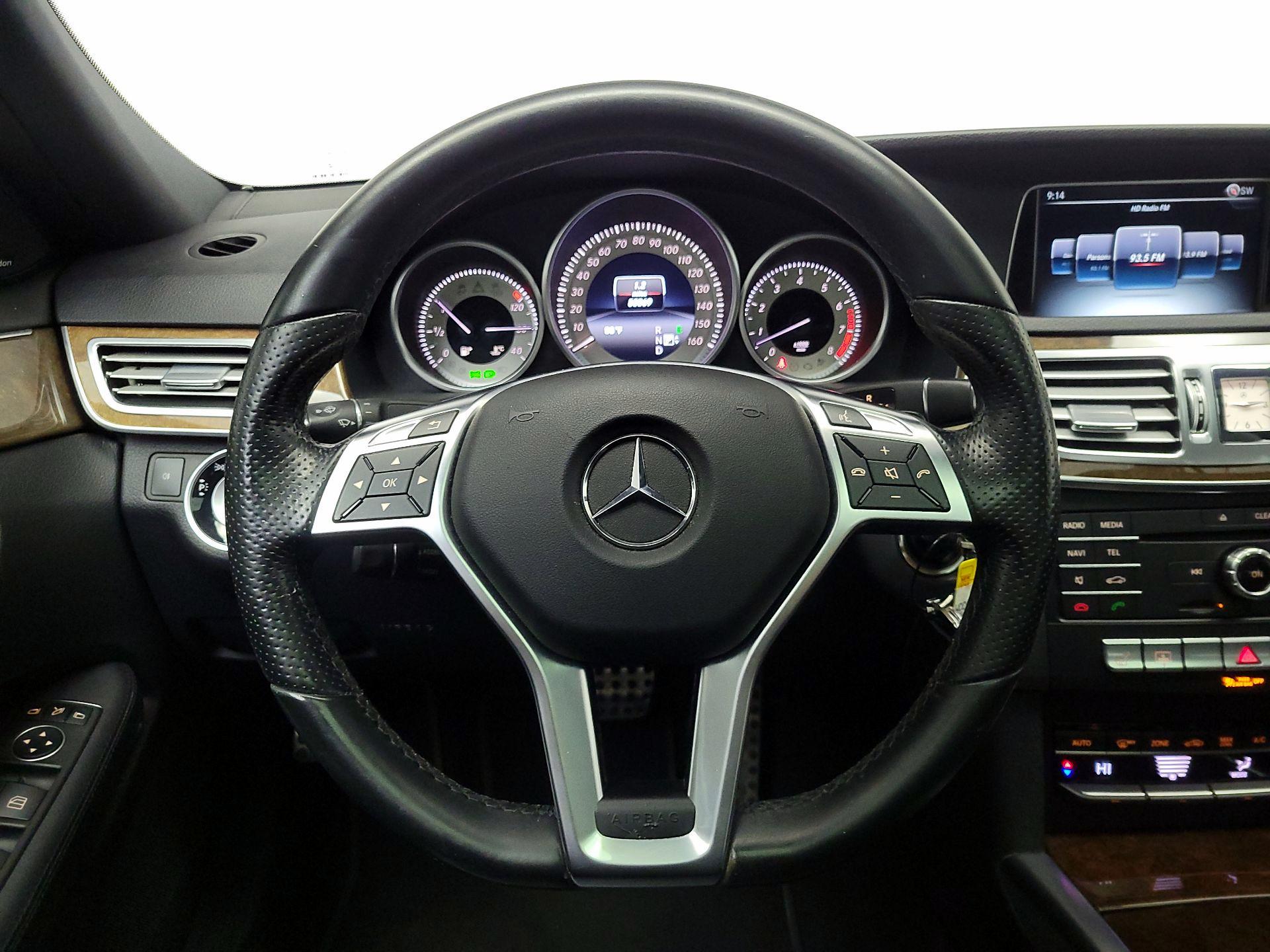 Thumbnail: 2016 Mercedes-Benz E-Class - 10